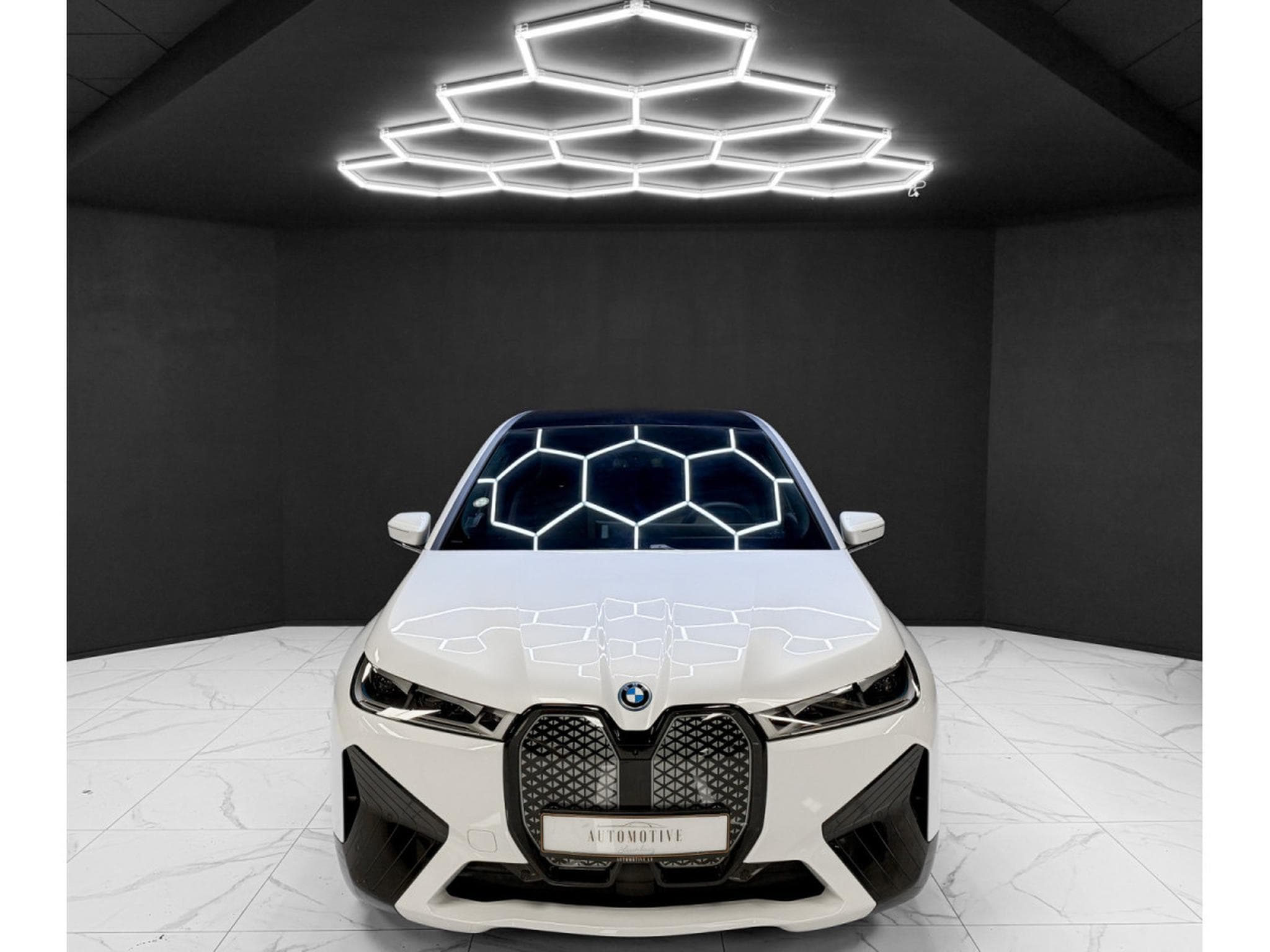 BMW iX 50 xDrive / M SPORT / HK / PANO / 360 (2023) - Photo 8