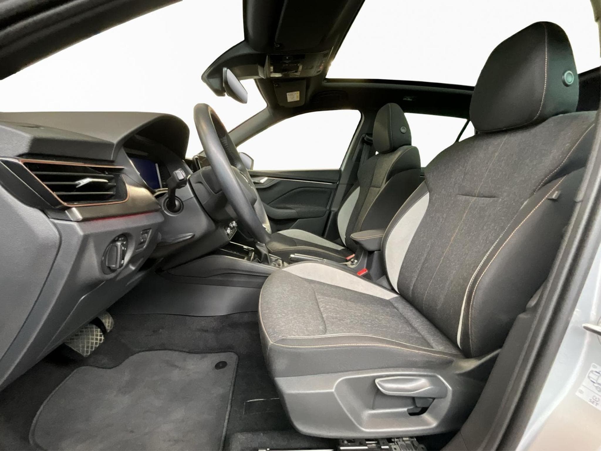 Skoda Kamiq Style+DSG+Pano+AHK+Navi (2022) - Photo 9