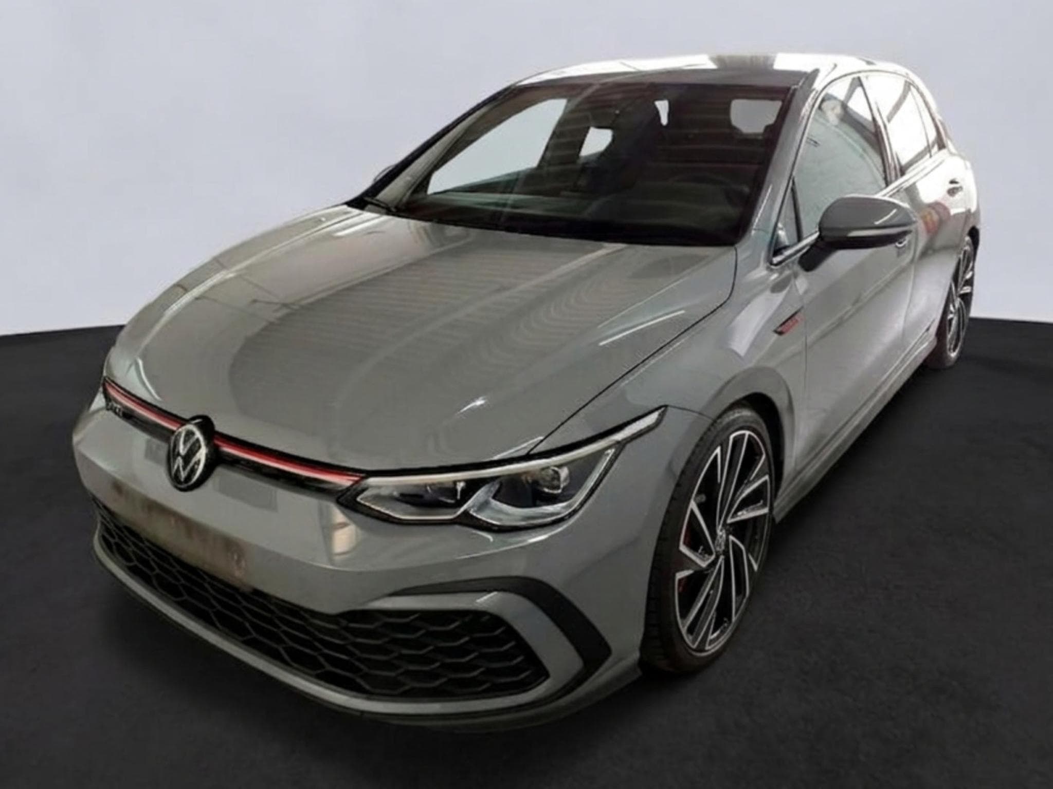 VW Golf GTI 2.0 TSI BVM6 245 CV *BOITE MECA* JANTES 19* CARPLAY* (2023) - Photo 1