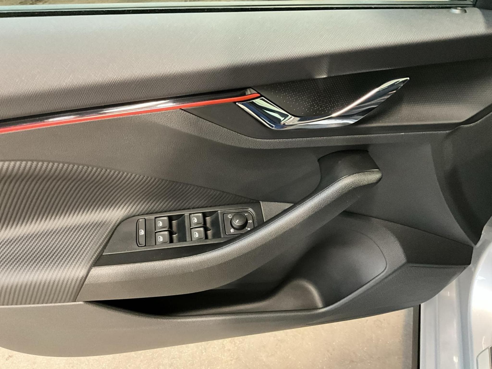 Skoda Scala Monte-Carlo+LED+NAVI+Digi+ (2025) - Photo 15