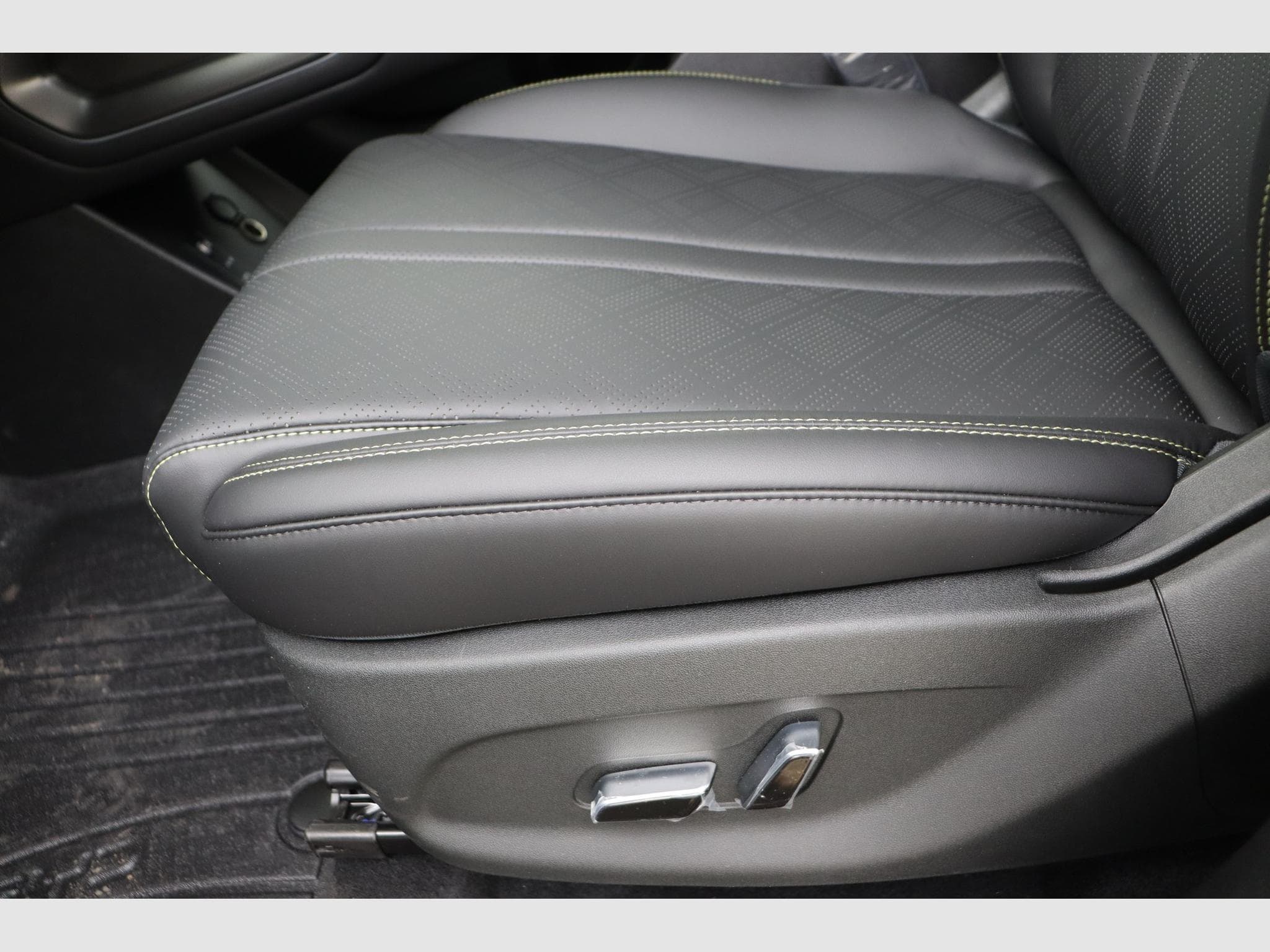 Byd ATTO 2 Boost (2025) - Photo 14