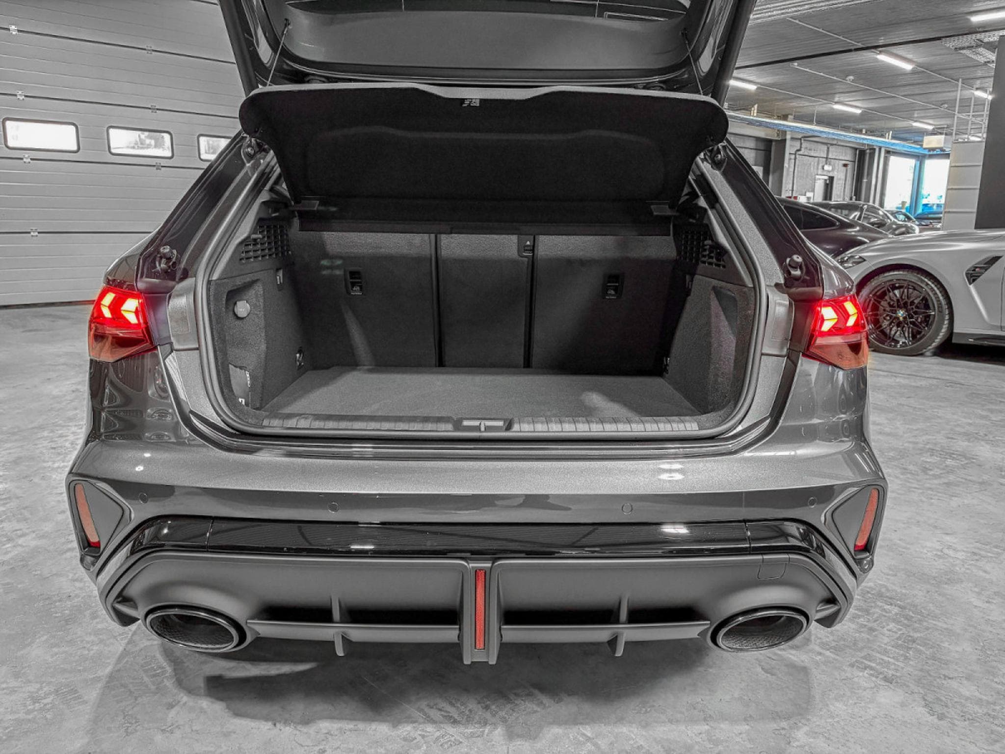 Audi RS3 2.5 TFSI SPORTBACK QUATTRO/ GARANTIE 5/Pano/19/360°/SONOS/SC (2026) - Photo 22