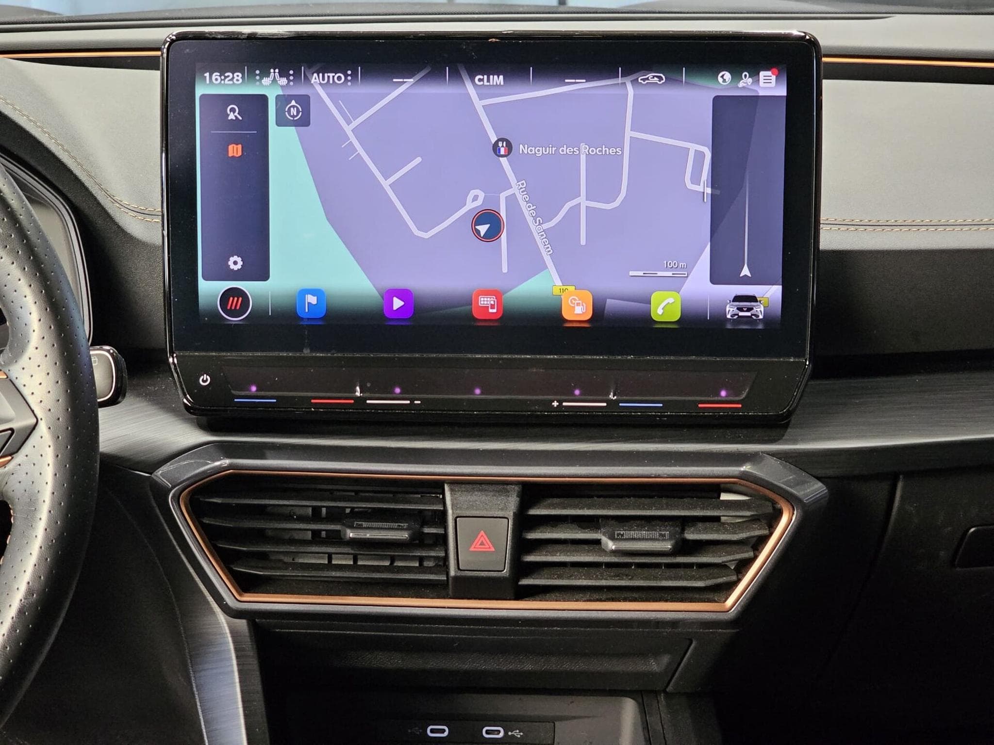 Cupra Formentor VZ 2.0 TSI 310 CH DSG7 (2024) - Photo 11