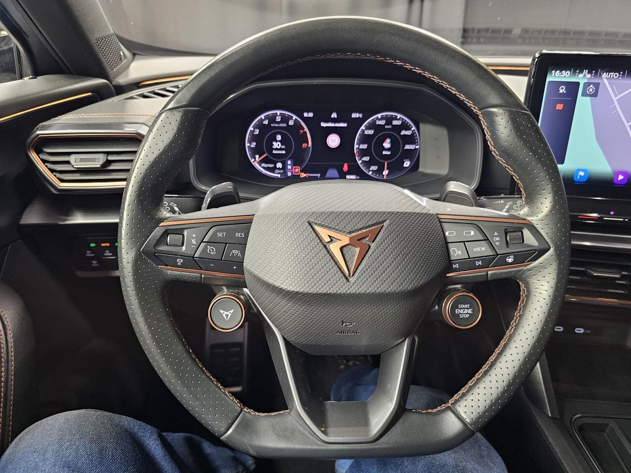 Cupra Formentor VZ 2.0 TSI 310 CH DSG7 (2024) - Photo 8