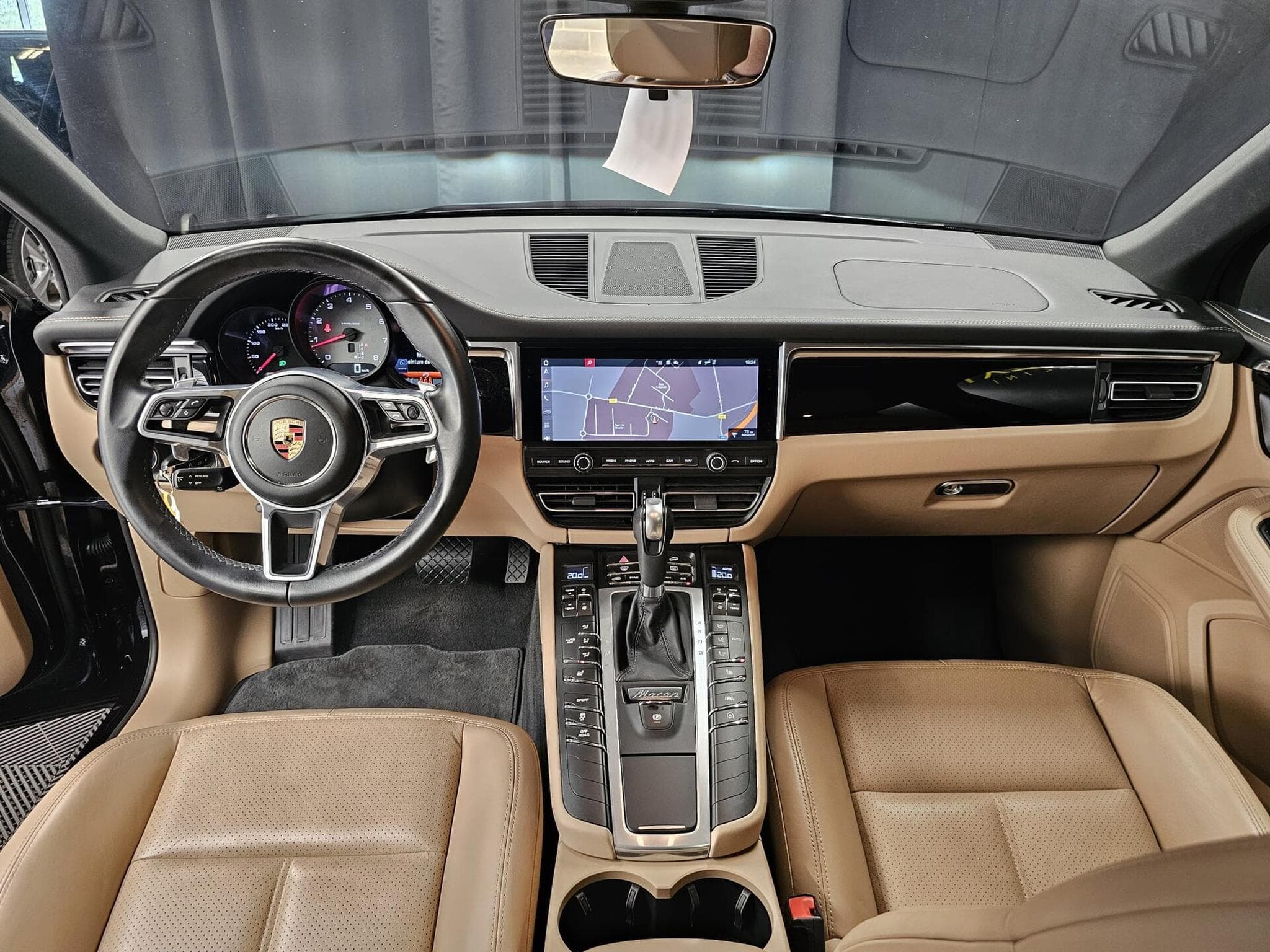Porsche Macan S (2021) - Photo 2