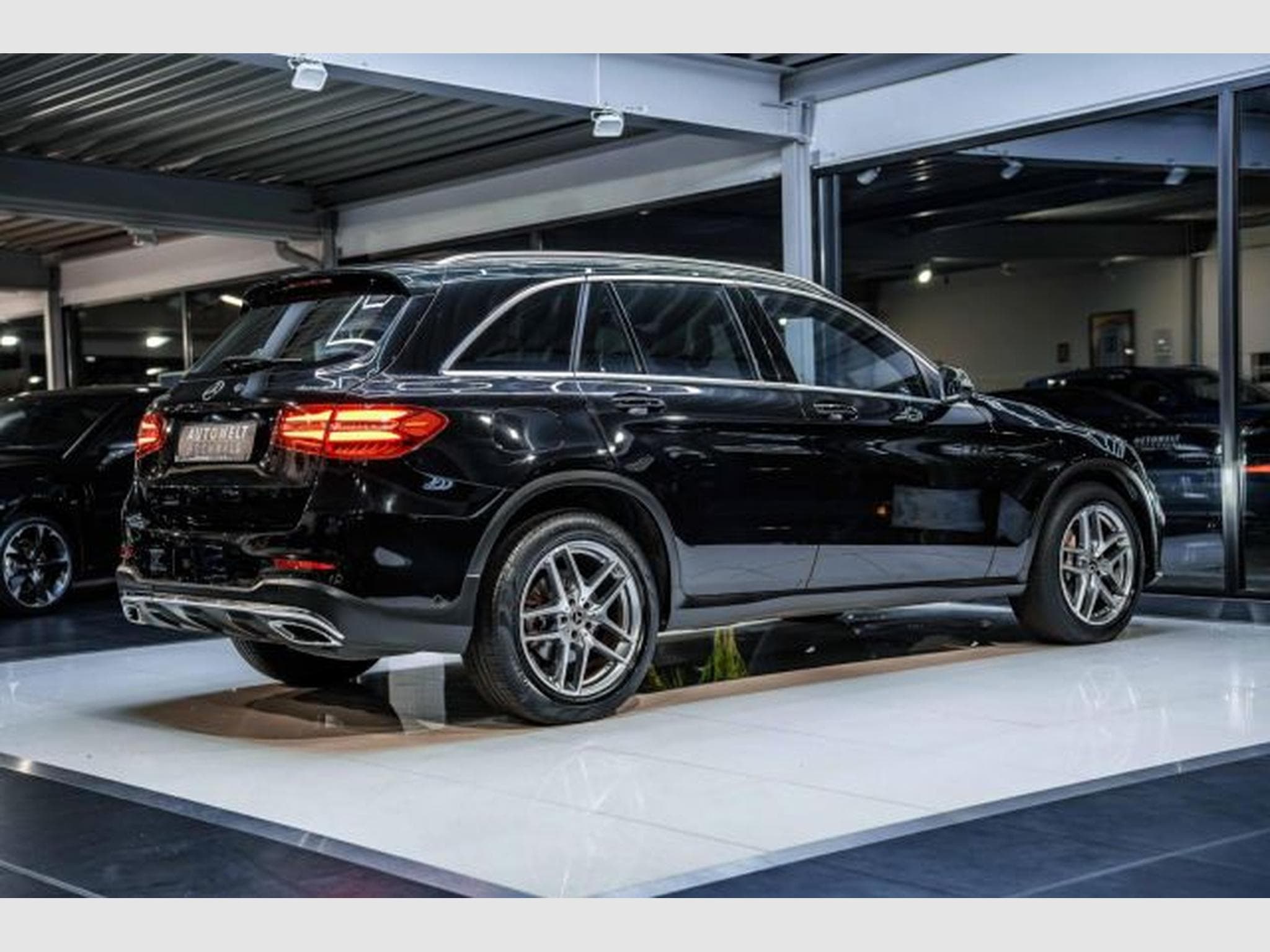 Mercedes GLC 220 GLC 220d 4Matic G-Tronic AMG-Line NAVI LED RFK (2016) - Photo 14