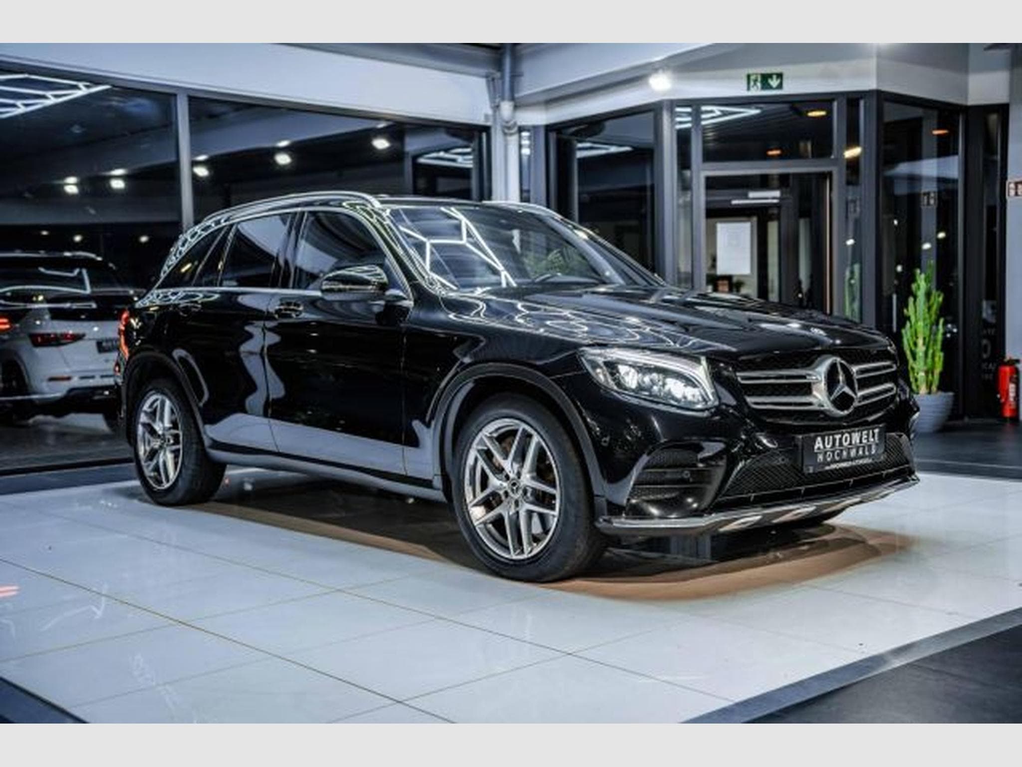 Mercedes GLC 220 GLC 220d 4Matic G-Tronic AMG-Line NAVI LED RFK (2016) - Photo 6