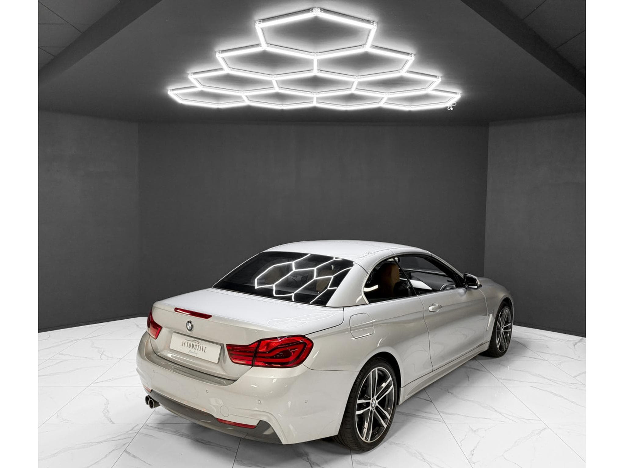 BMW 435 435d xDrive M Sport Cabrio (2018) - Photo 5