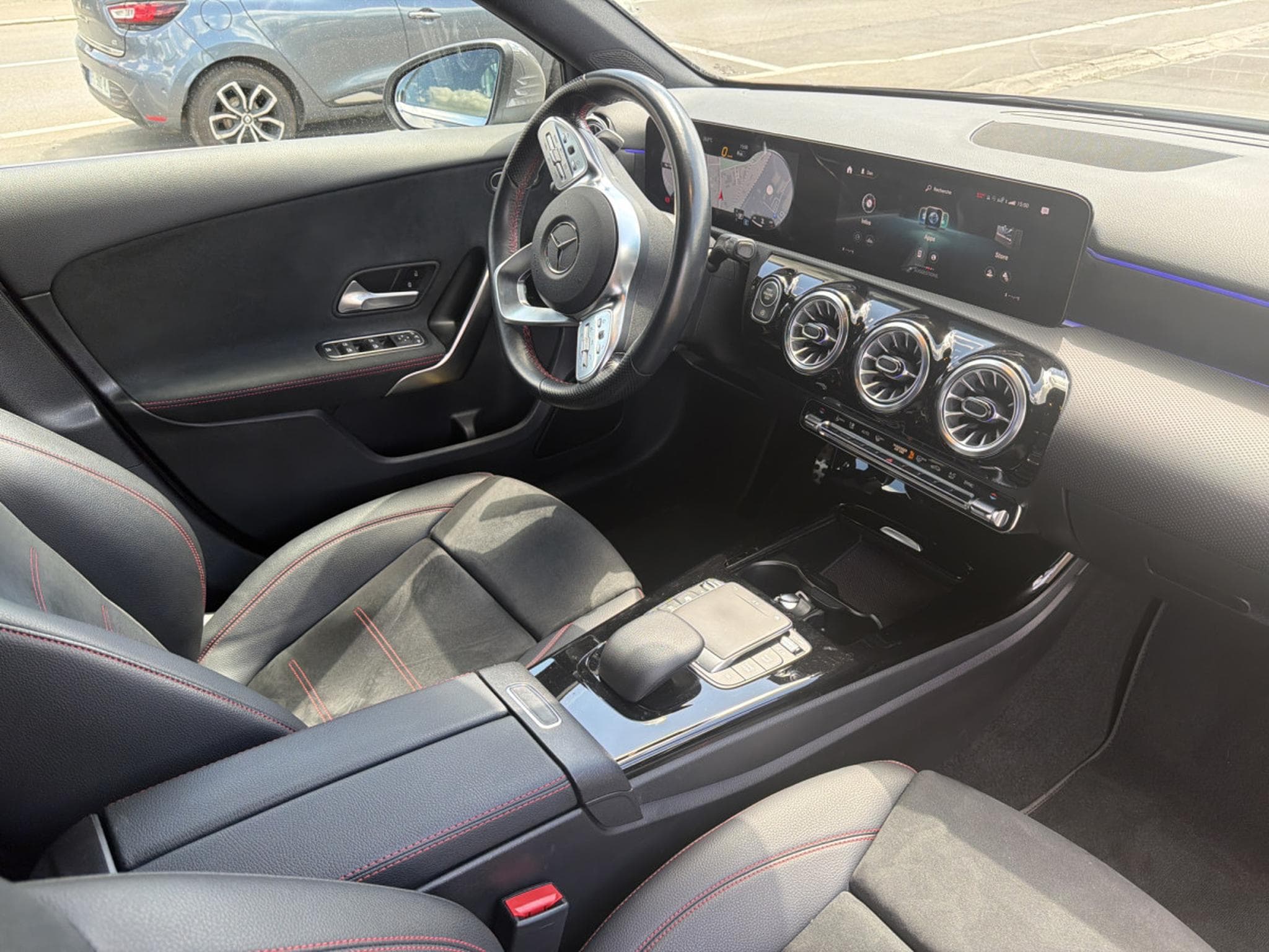 Mercedes A 220 AMG LINE 190CV (2021) - Photo 12