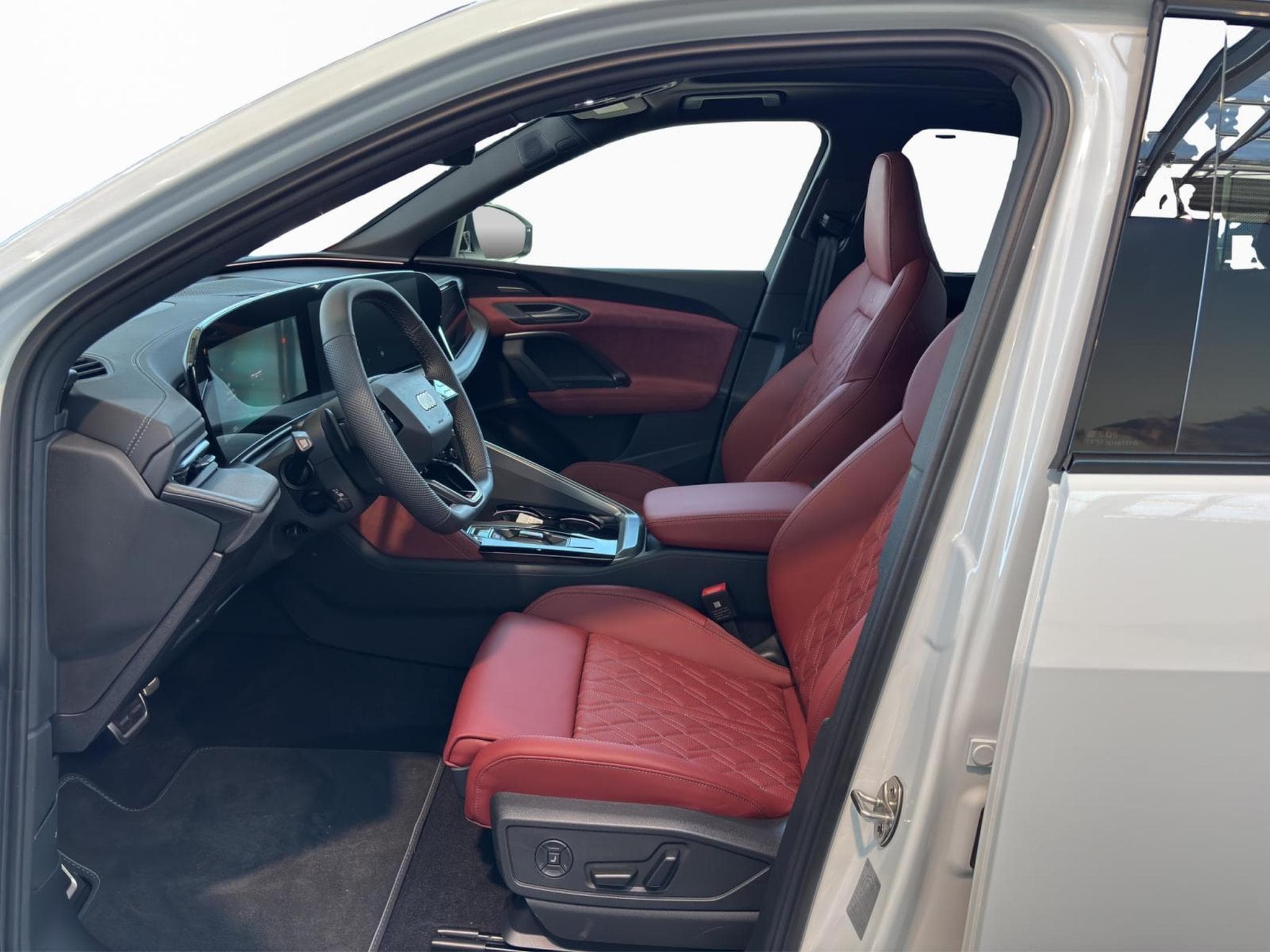 Audi SQ5 SUV (2026) - Photo 9