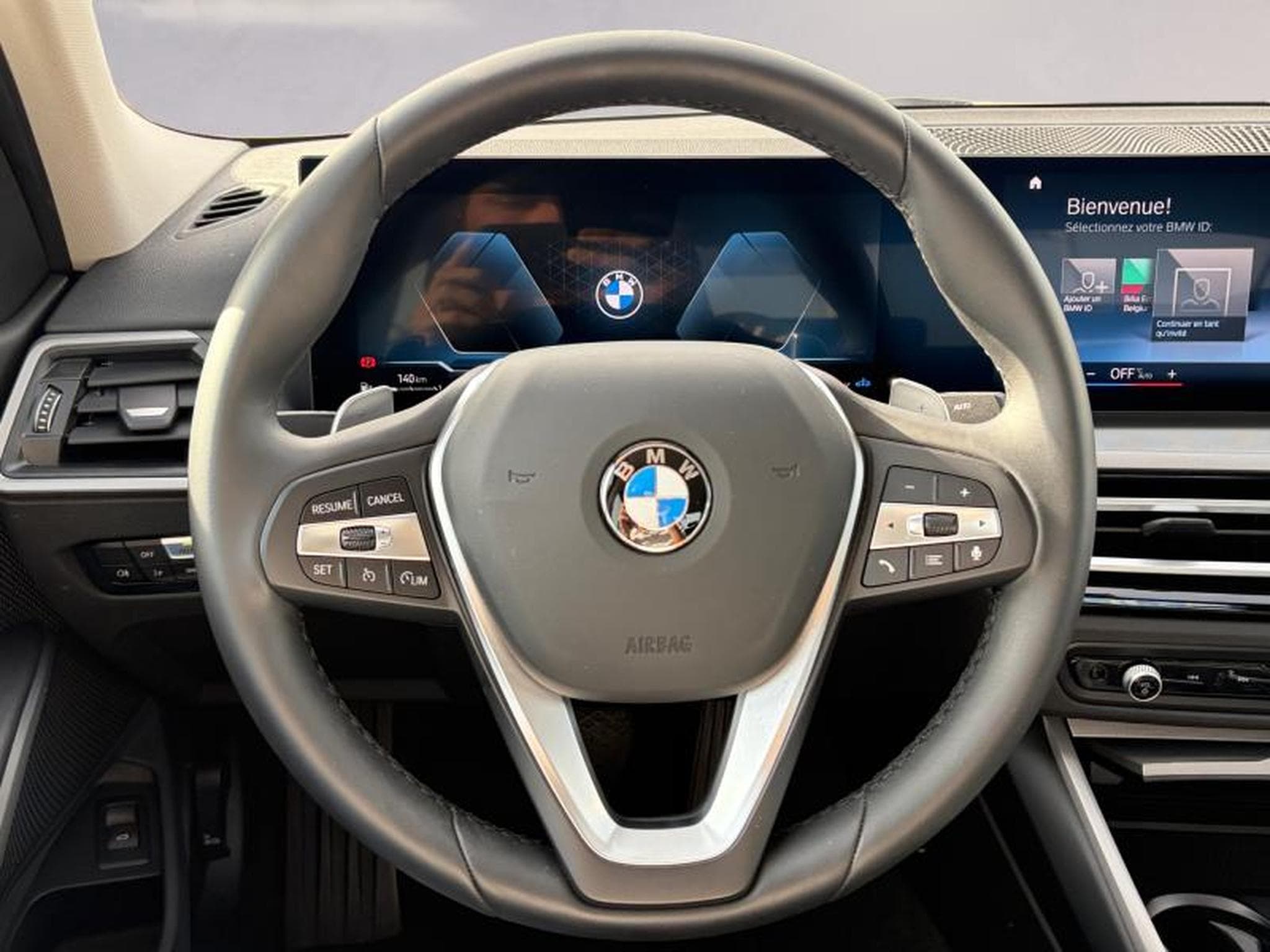 BMW 318 318d Berline (2024) - Photo 14