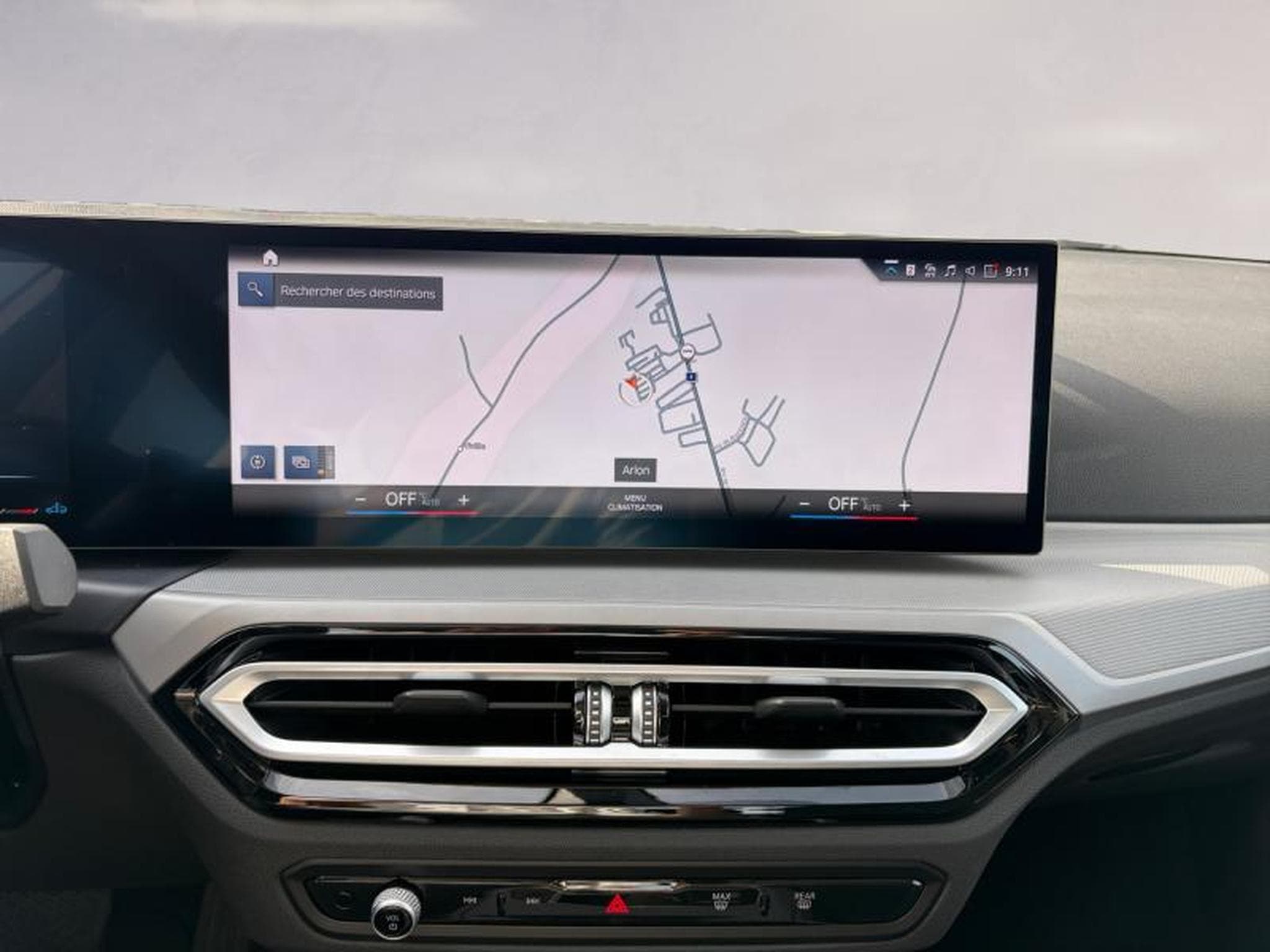 BMW 318 318d Berline (2024) - Photo 15