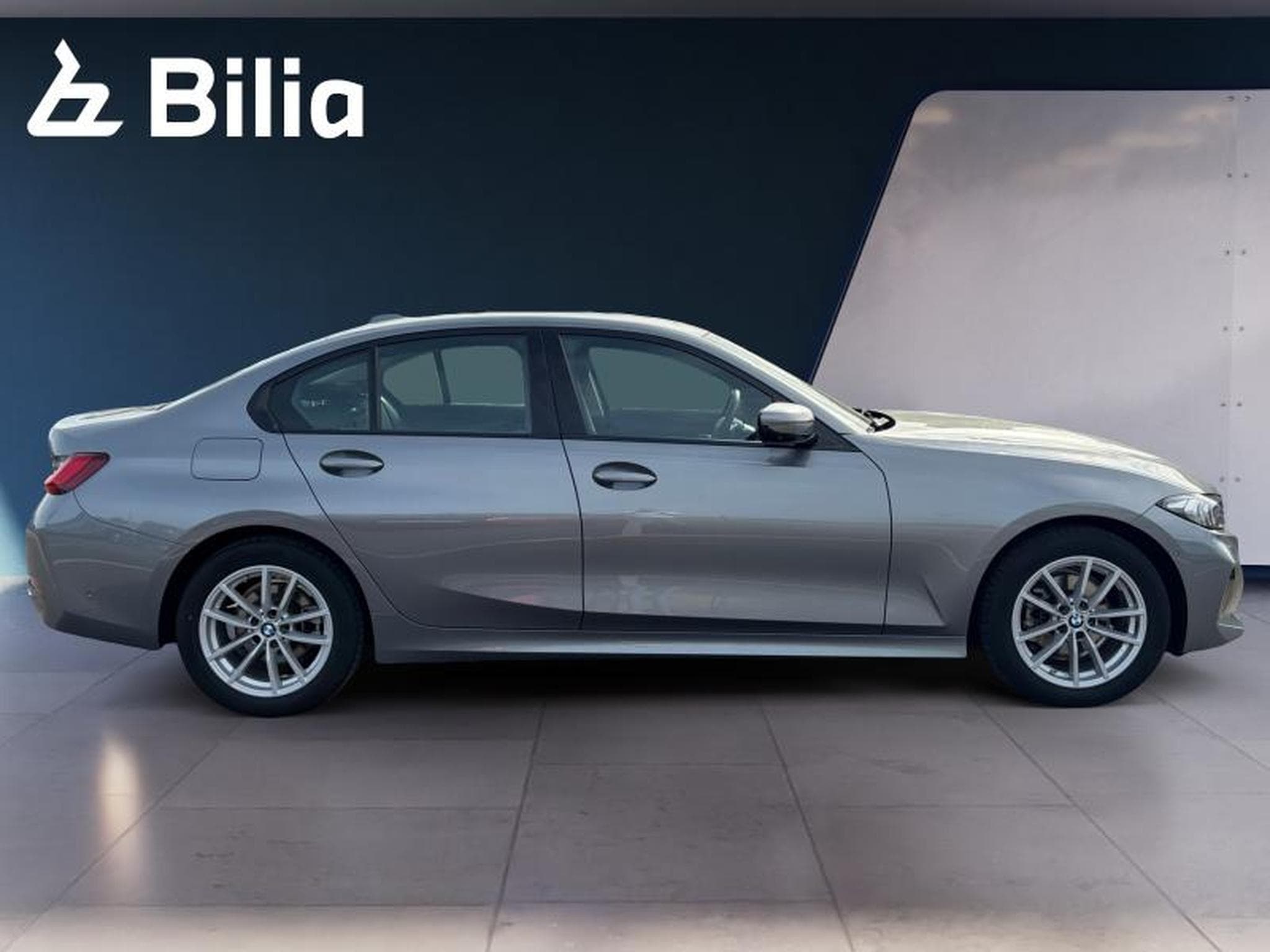 BMW 318 318d Berline (2024) - Photo 3
