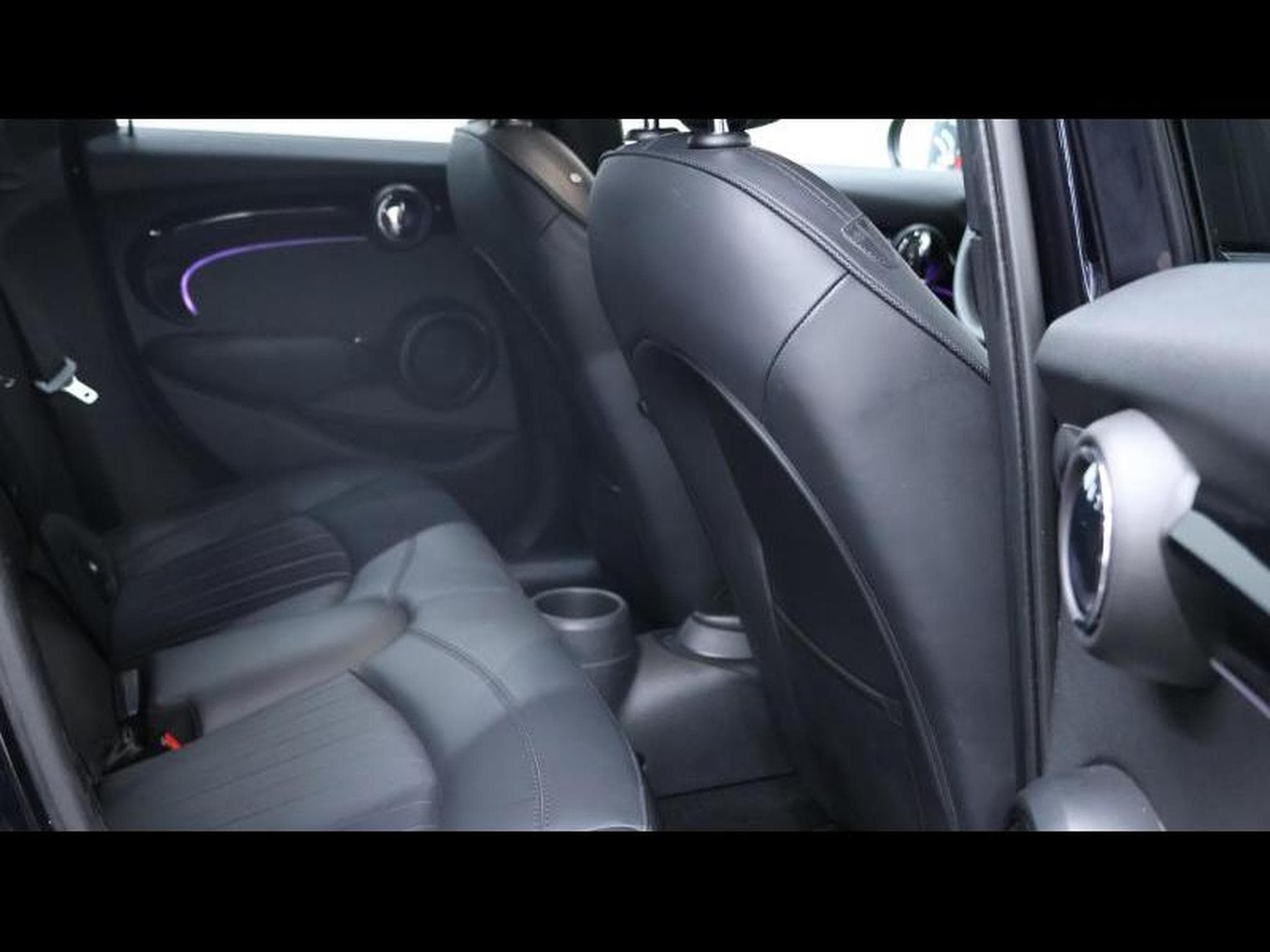 MINI Cooper 1.5 136cv Steptronic (2023) - Photo 13