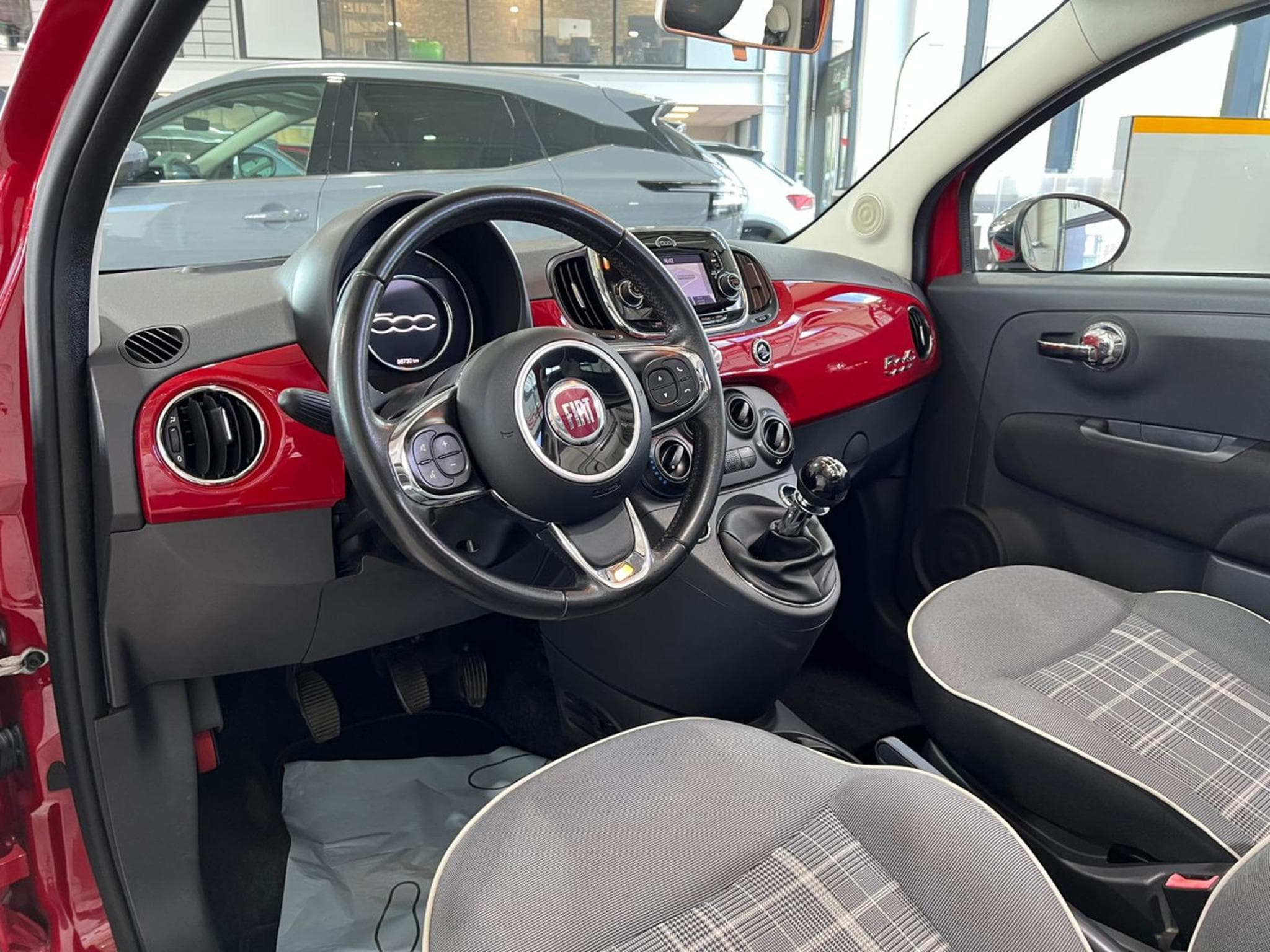 Fiat 500 CABRIO, NAVI, ALU 15'', PDC, DIGITAL COCKPIT (2016) - Photo 7