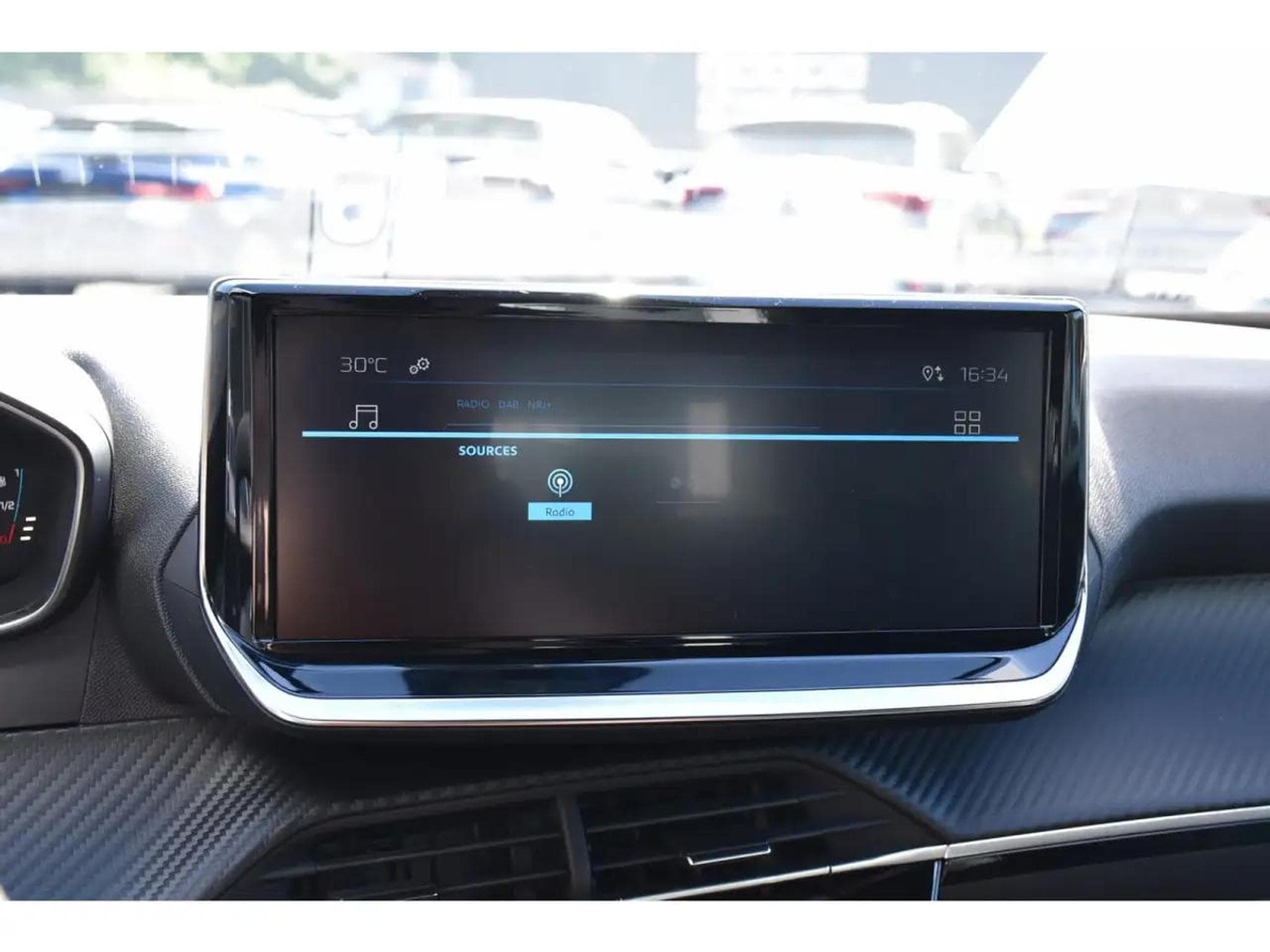 Peugeot 2008 (2025) - Photo 10