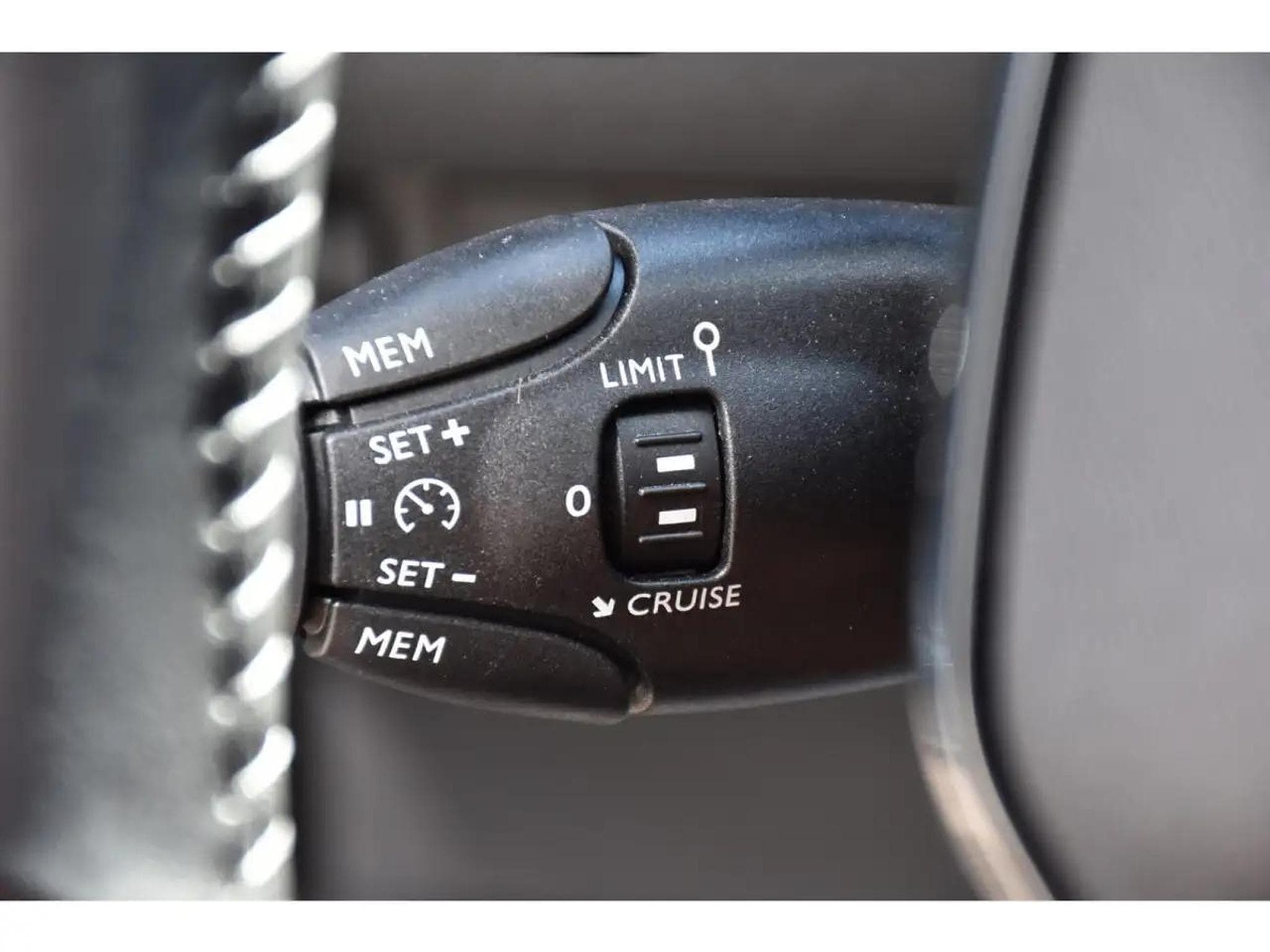 Peugeot 2008 (2025) - Photo 16