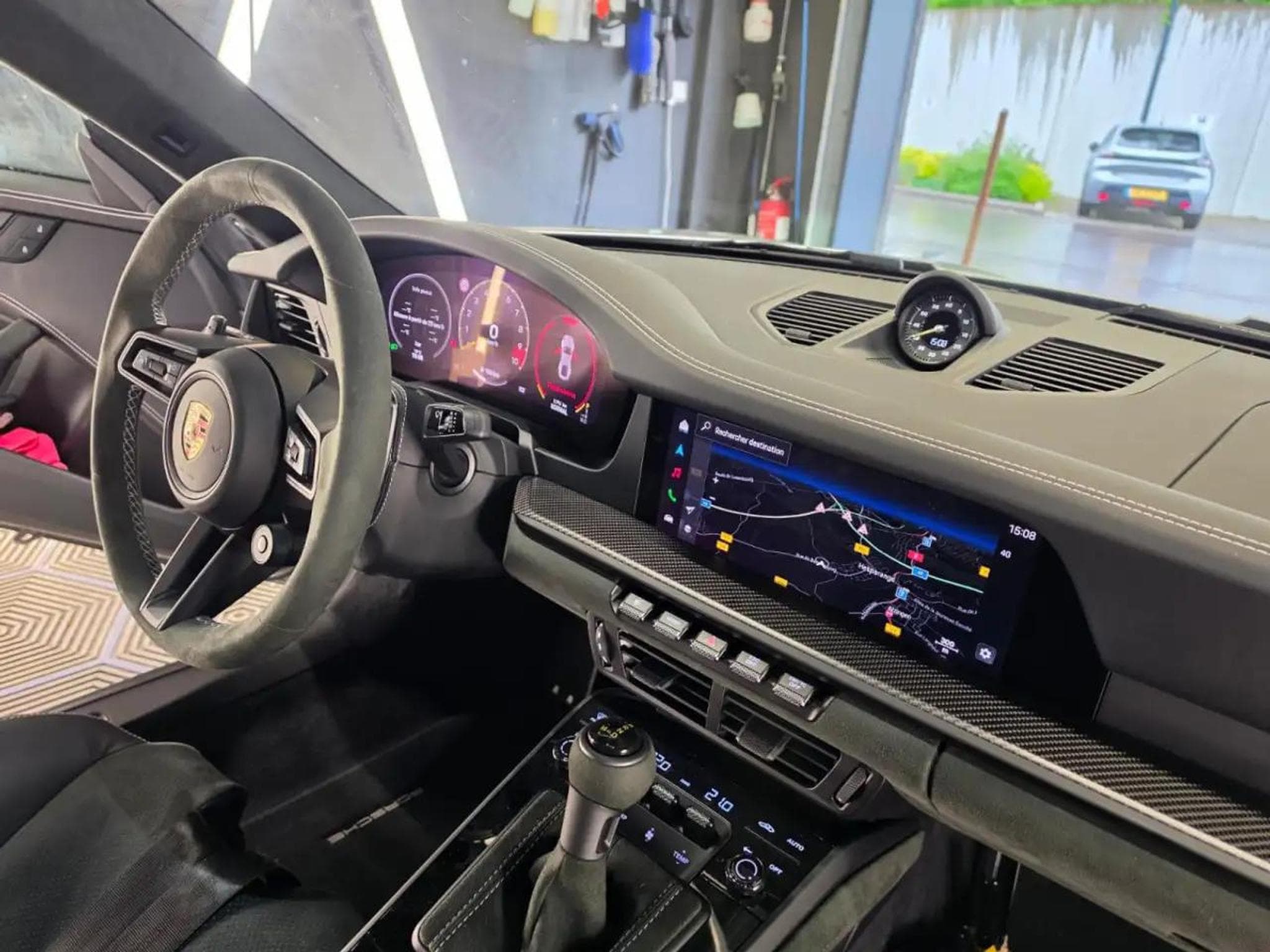 Porsche 911 (2025) - Photo 14
