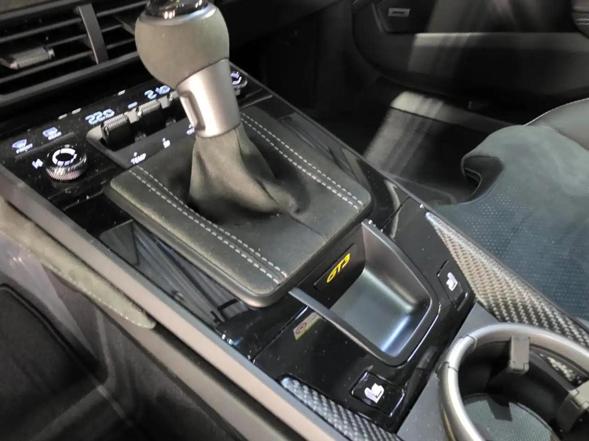 Porsche 911 (2025) - Photo 24