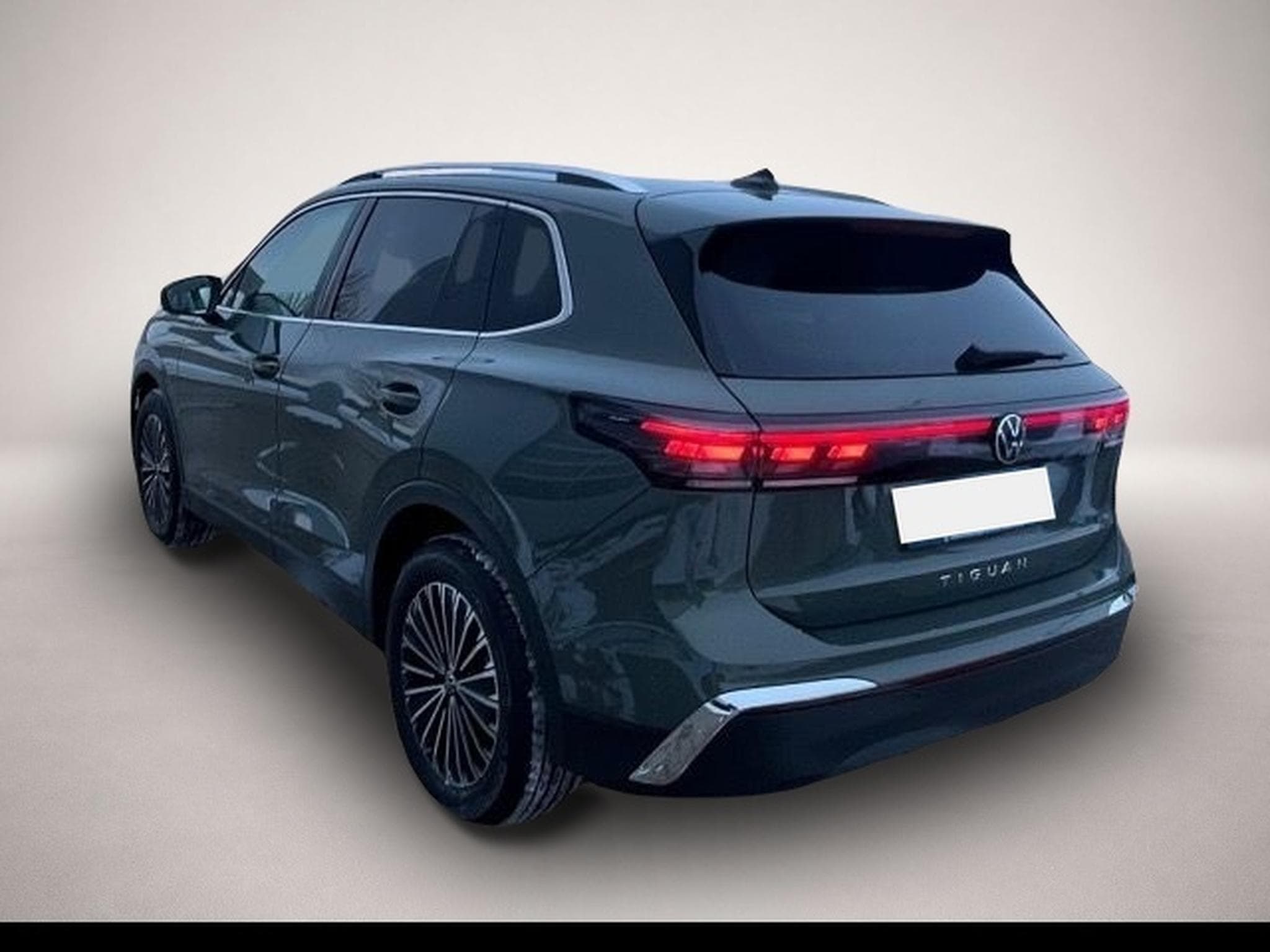 VW Tiguan (2025) - Photo 3