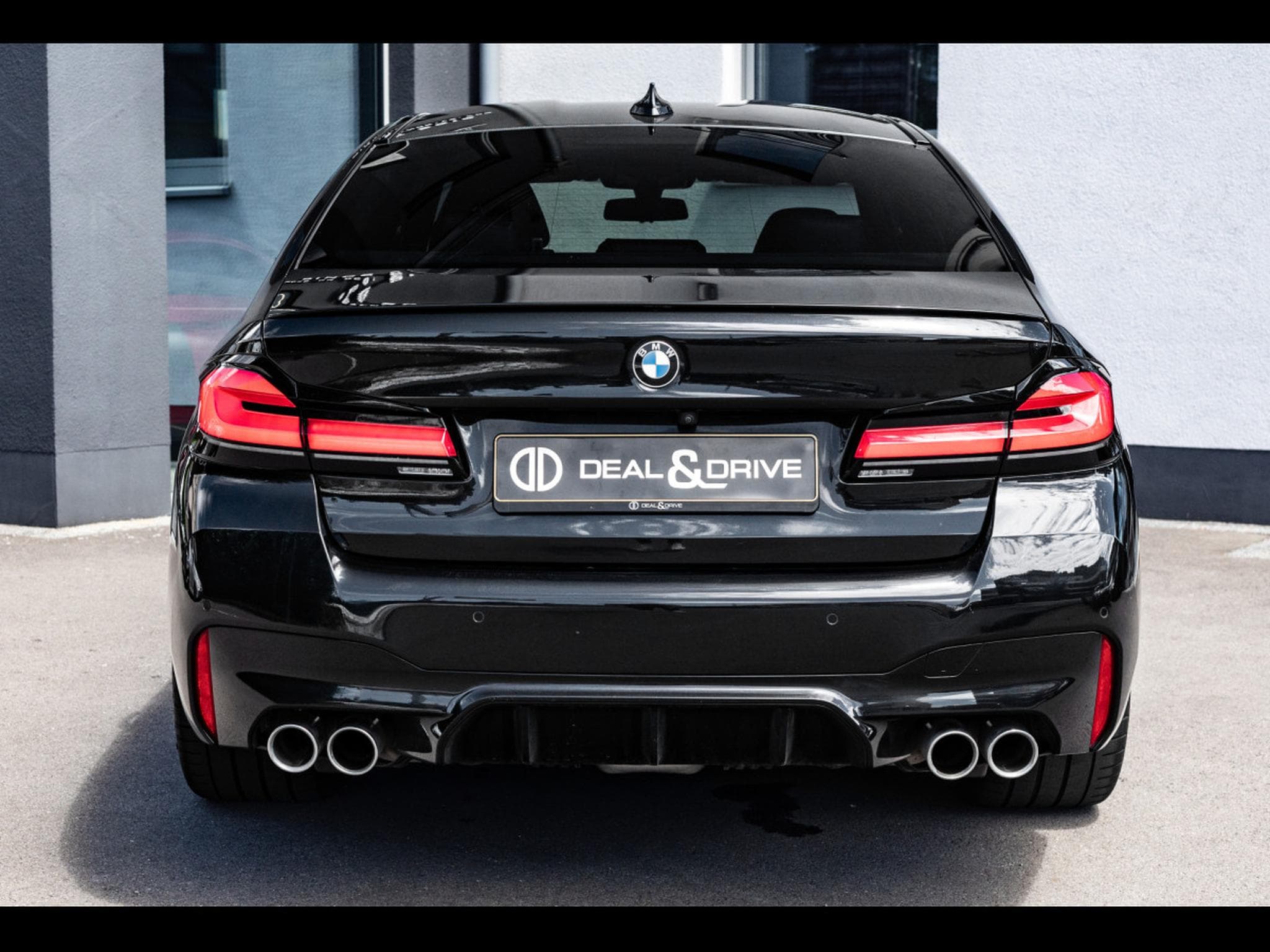 BMW M5 LIMOUSINE (F90) M XDRIVE - BLACK SAPPHIRE – BMW WARRANTY 10/ (2022) - Photo 4