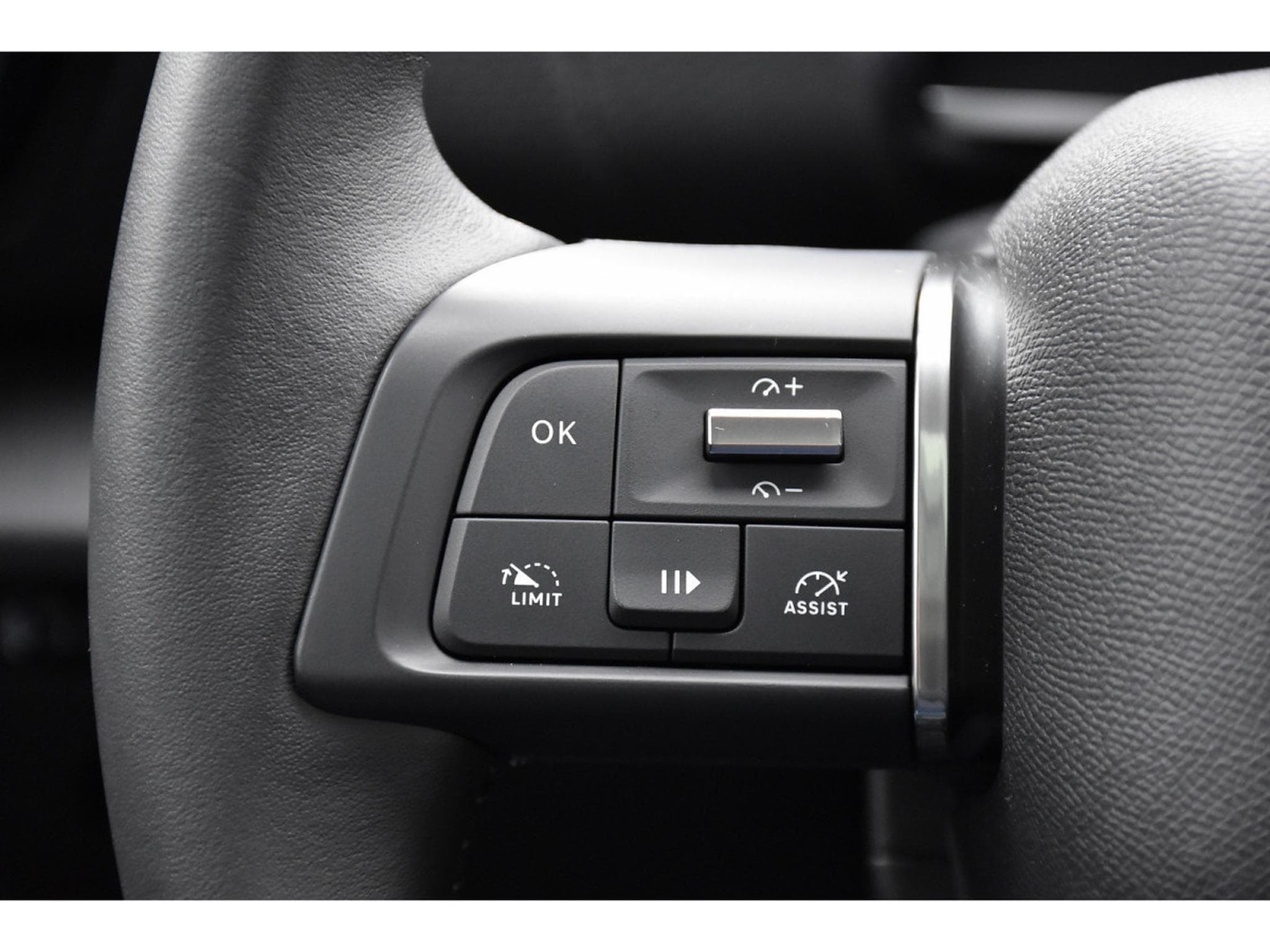 Citroën C4 1.2 PureTech 130 MAX CUIR TO HUD GPS LANE SIDE CAM360 1°MAIN (2024) - Photo 21