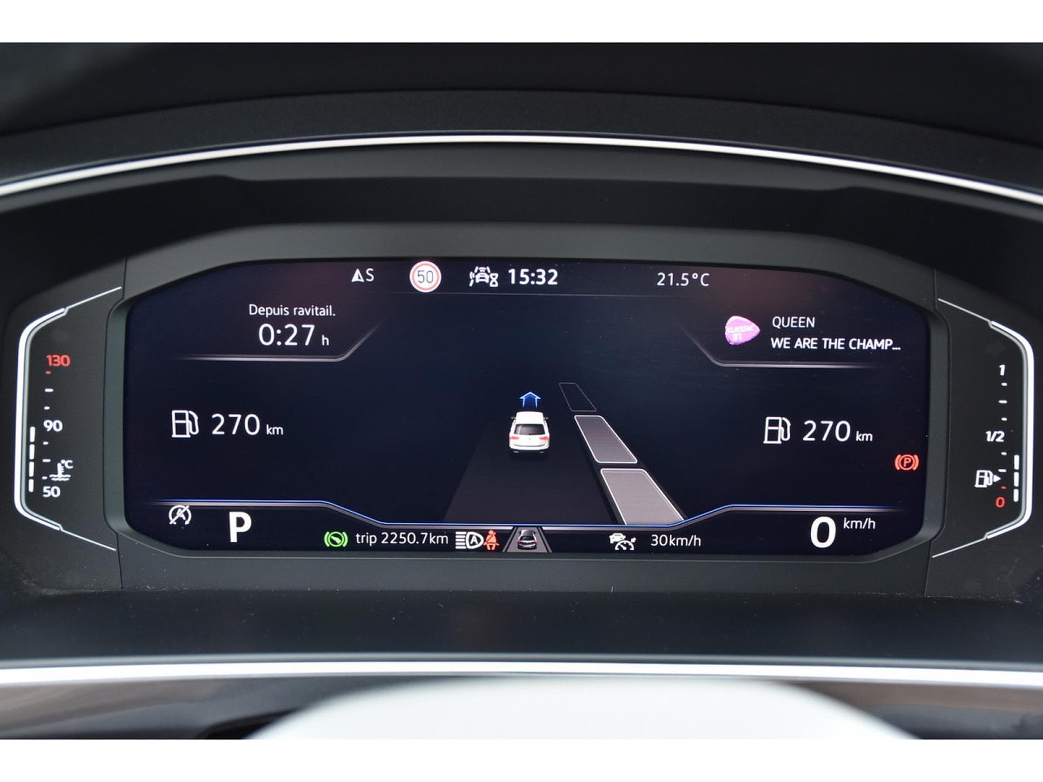 VW Tiguan 1.5 TSI Life DSG ACC TRAVEL SIDE HUD HARMAN ATT RMQ 1° MAIN (2022) - Photo 12