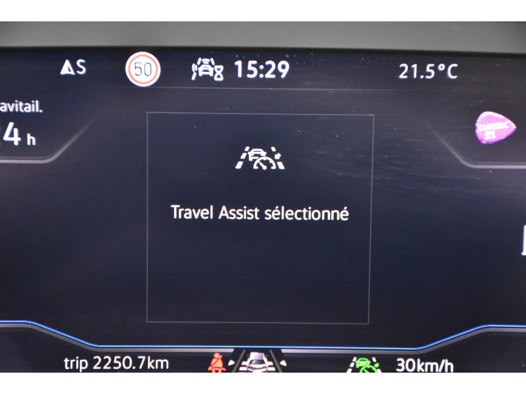 VW Tiguan 1.5 TSI Life DSG ACC TRAVEL SIDE HUD HARMAN ATT RMQ 1° MAIN (2022) - Photo 13