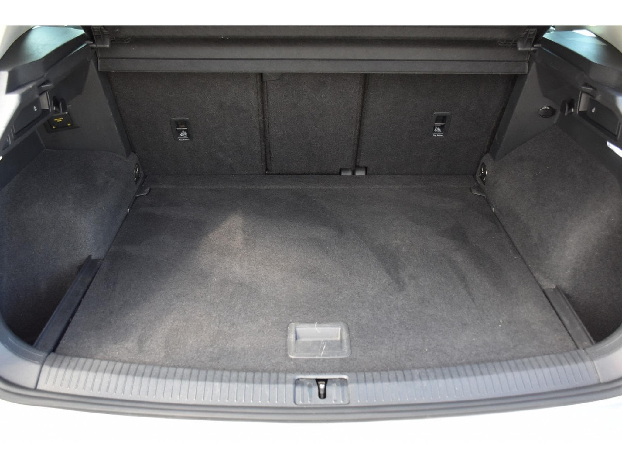 VW Tiguan 1.5 TSI Life DSG ACC TRAVEL SIDE HUD HARMAN ATT RMQ 1° MAIN (2022) - Photo 24