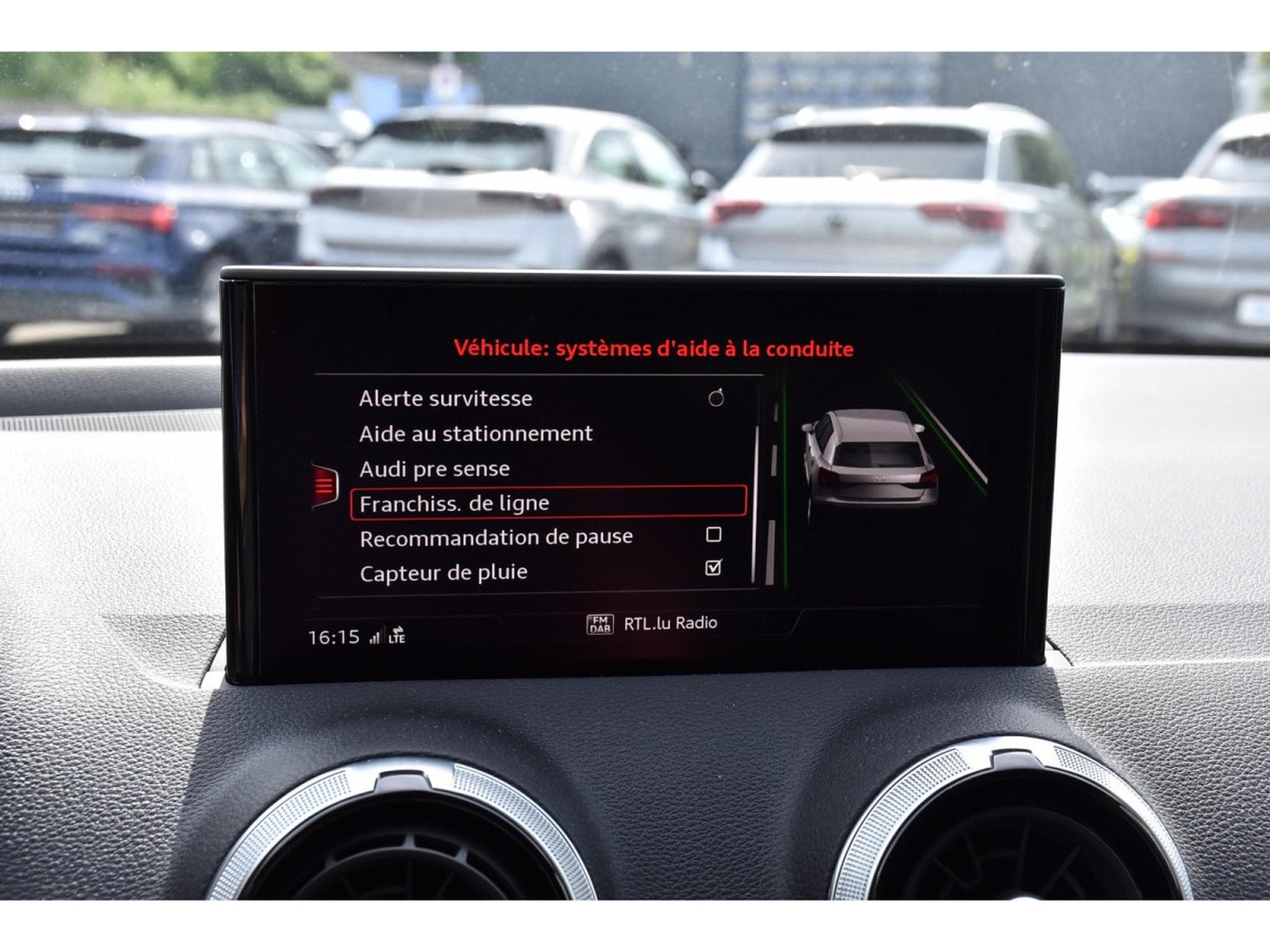 Audi Q2 30 TDI Advanced S-Tronic CUIR GPS LANE LED CAM 1° MAIN (2023) - Photo 14