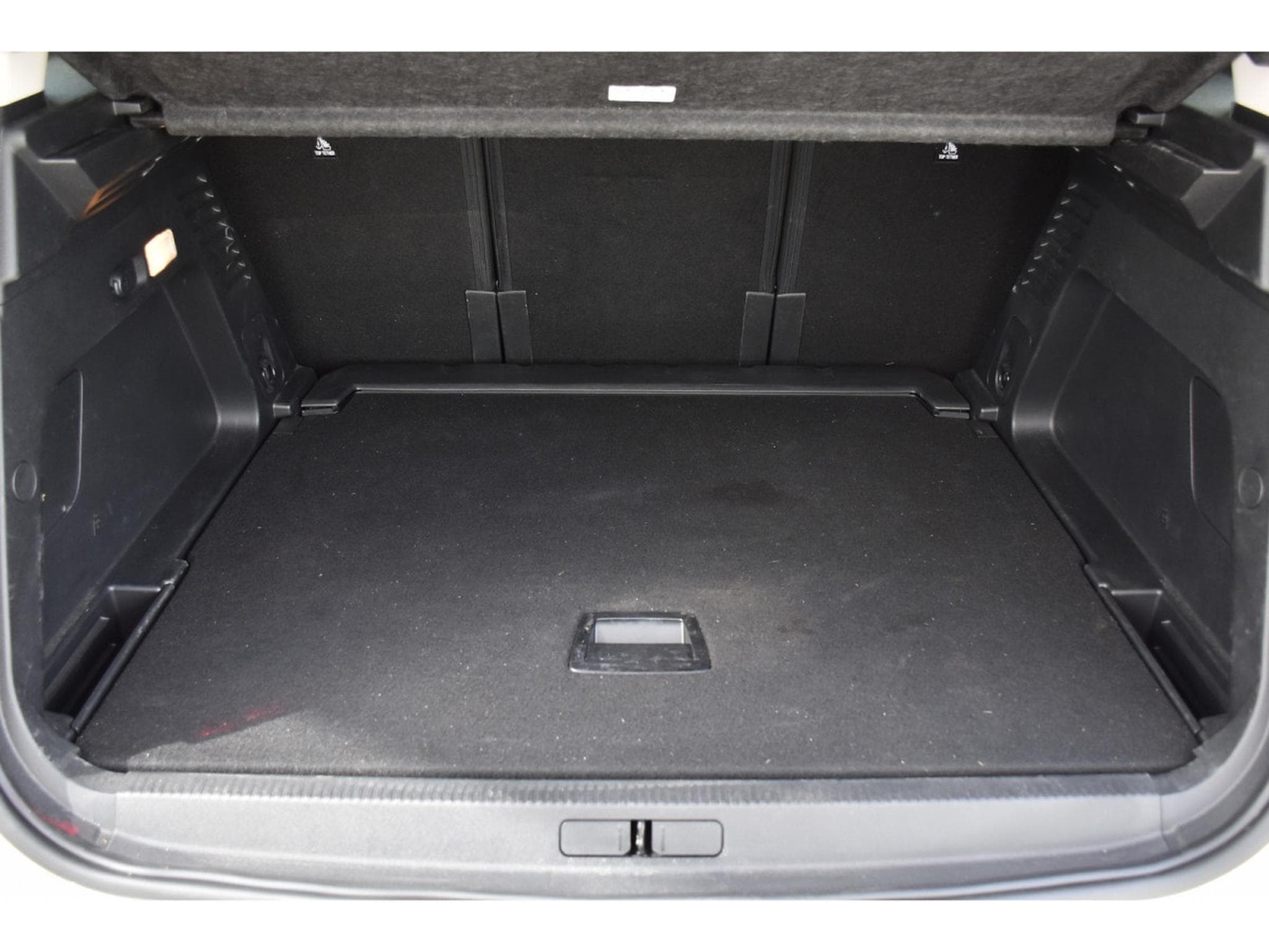 Citroën C5 Aircross 1.2 PureTech Shine EAT8 ACC CUIR CAM LANE SIDE ATT RMQ (2023) - Photo 21
