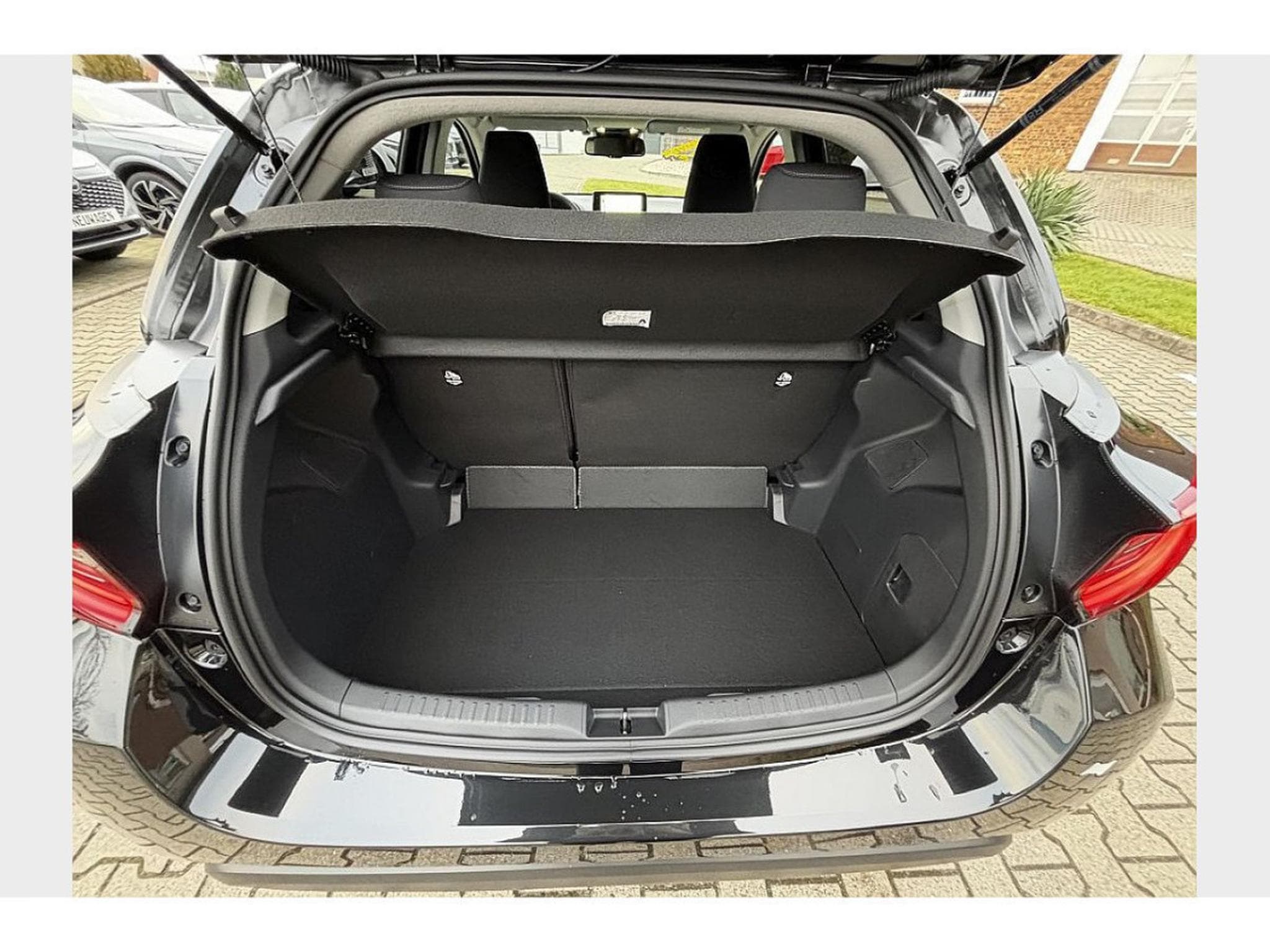 Toyota Yaris 1.5 VVT-i  116 Hybride Teamplayer (2026) - Photo 8