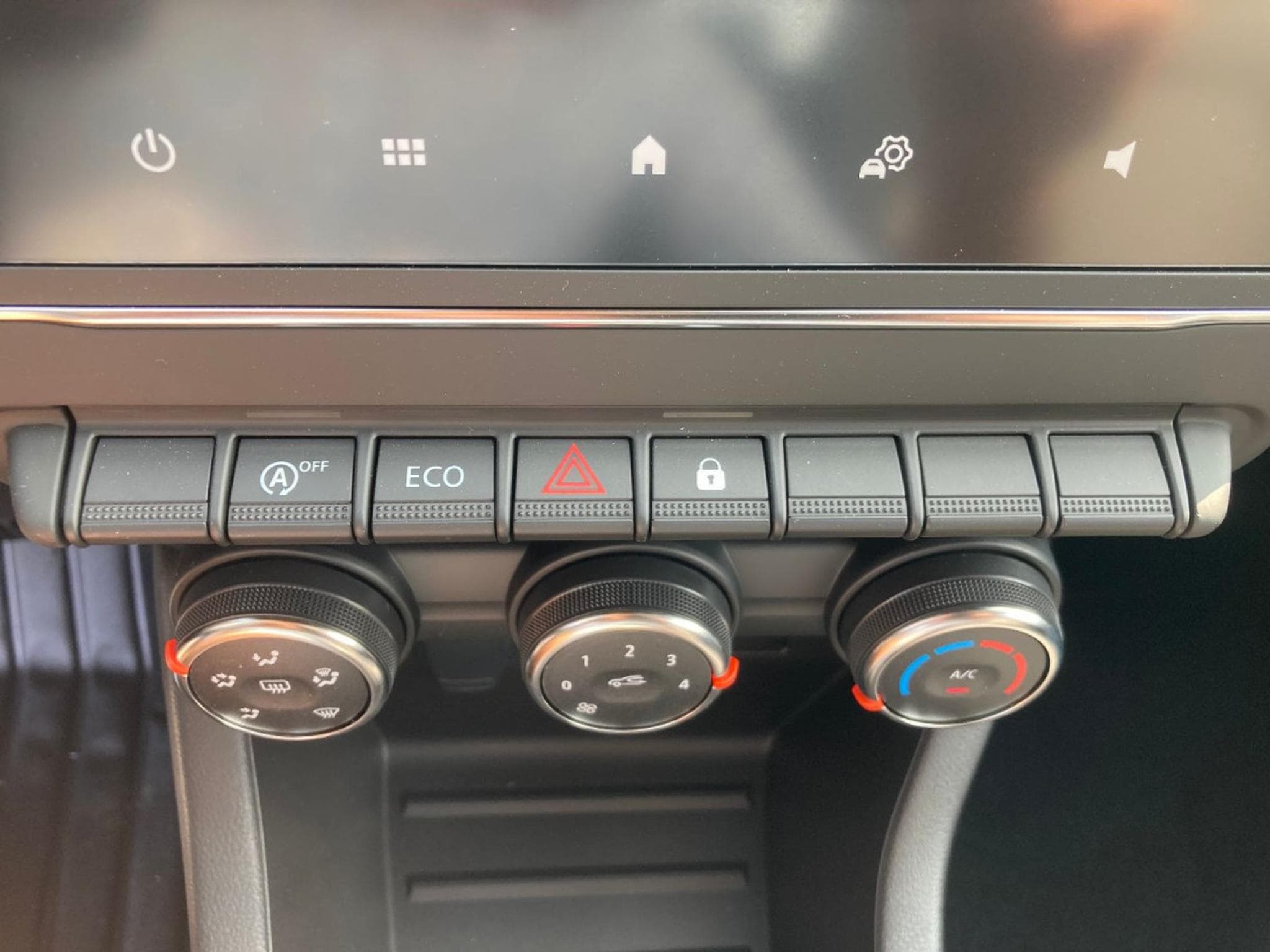 Renault Clio 1.0 TCe 90  Evolution (2025) - Photo 14