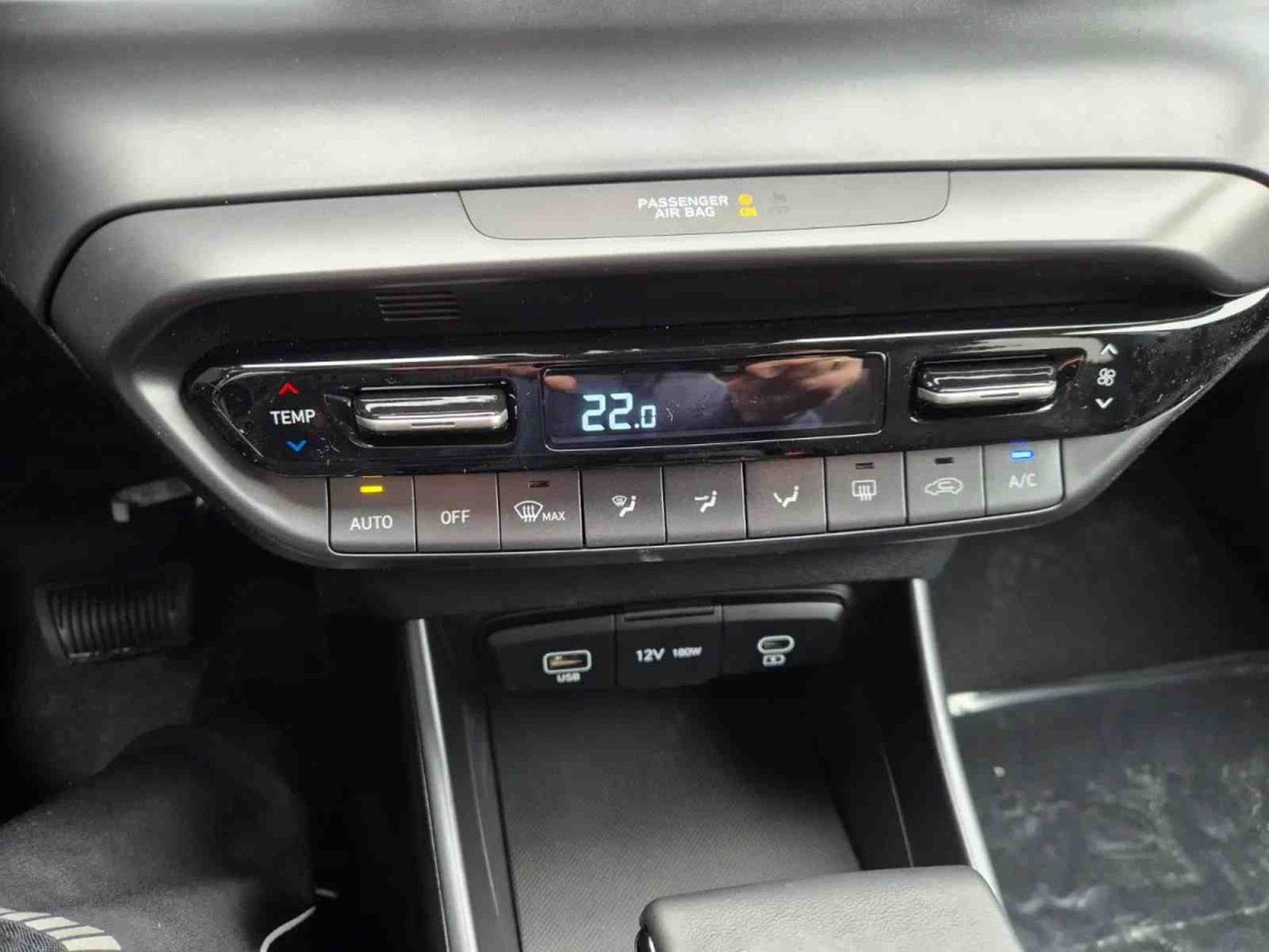 Hyundai i20 1.0T-GDI 90 AT Trend (2026) - Photo 17