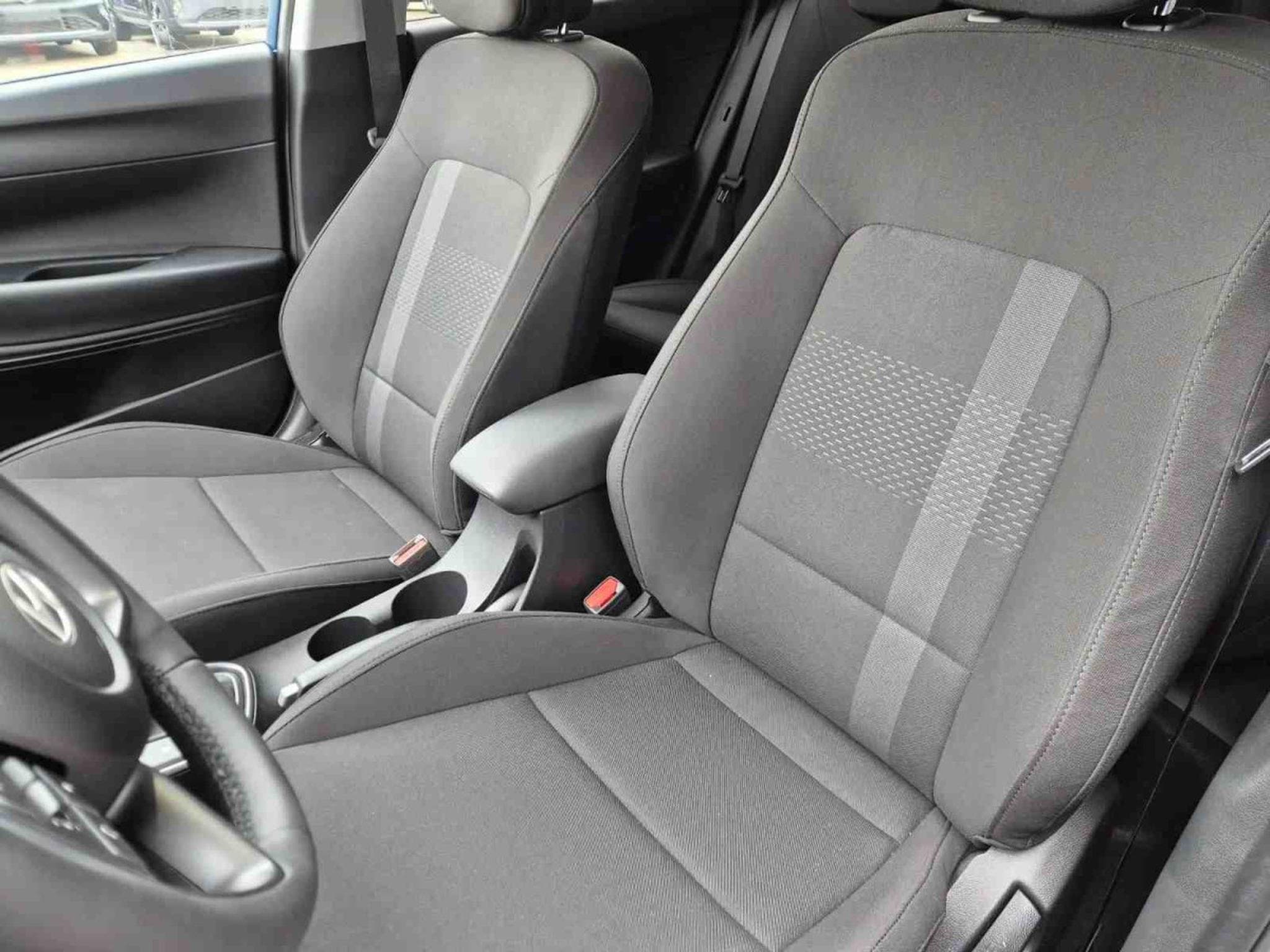Hyundai i20 1.0T-GDI 90 AT Trend (2026) - Photo 8