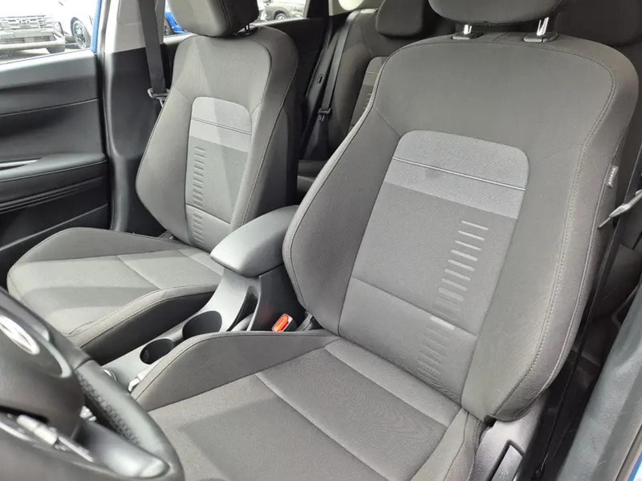 Hyundai Bayon 1.0T-GDI 90 AT Trend (2026) - Photo 8