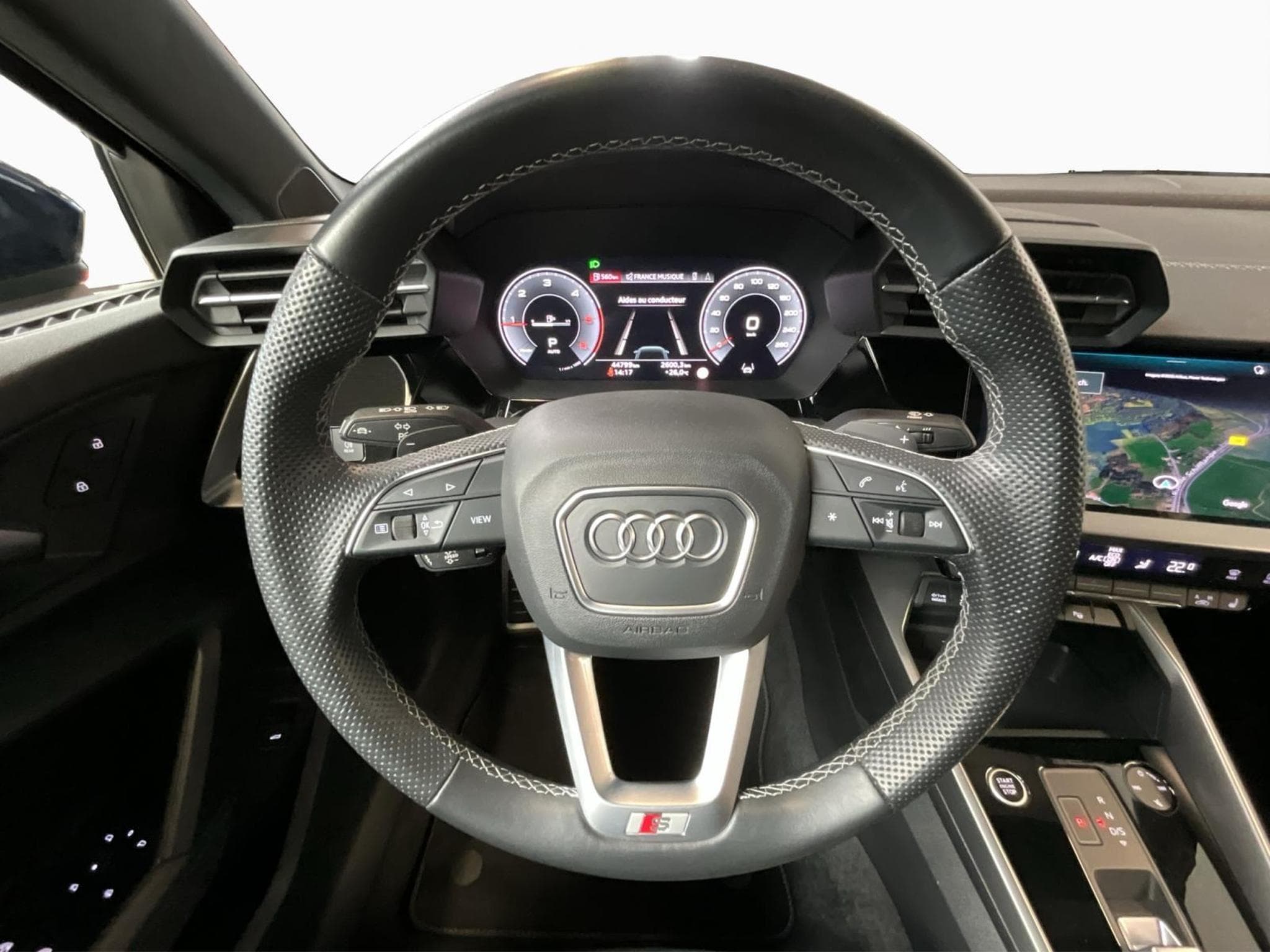 Audi A3 Berline+S-Line+35TDI+S-Tronic+P.Premium (2023) - Photo 10