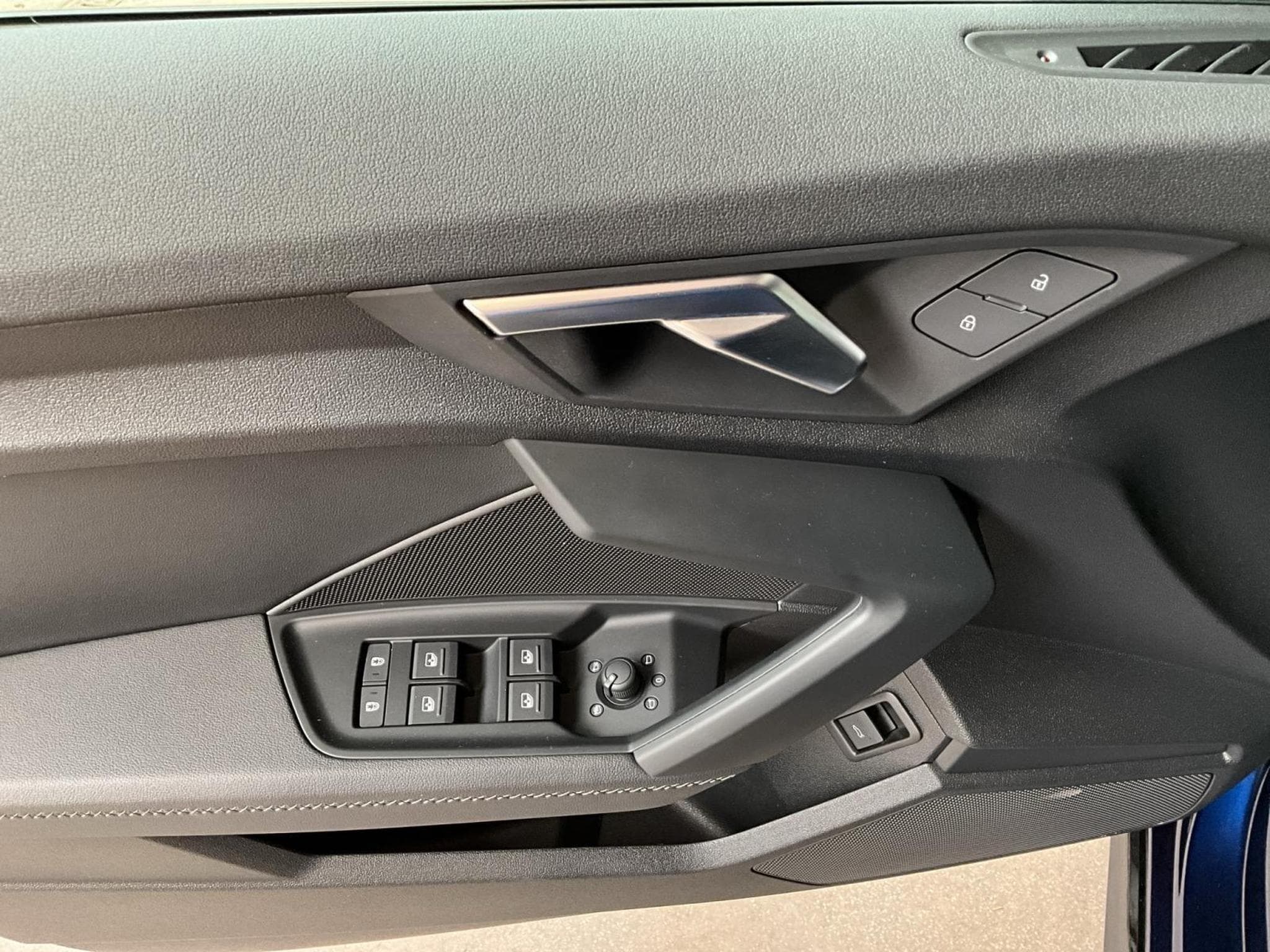 Audi A3 Berline+S-Line+35TDI+S-Tronic+P.Premium (2023) - Photo 14