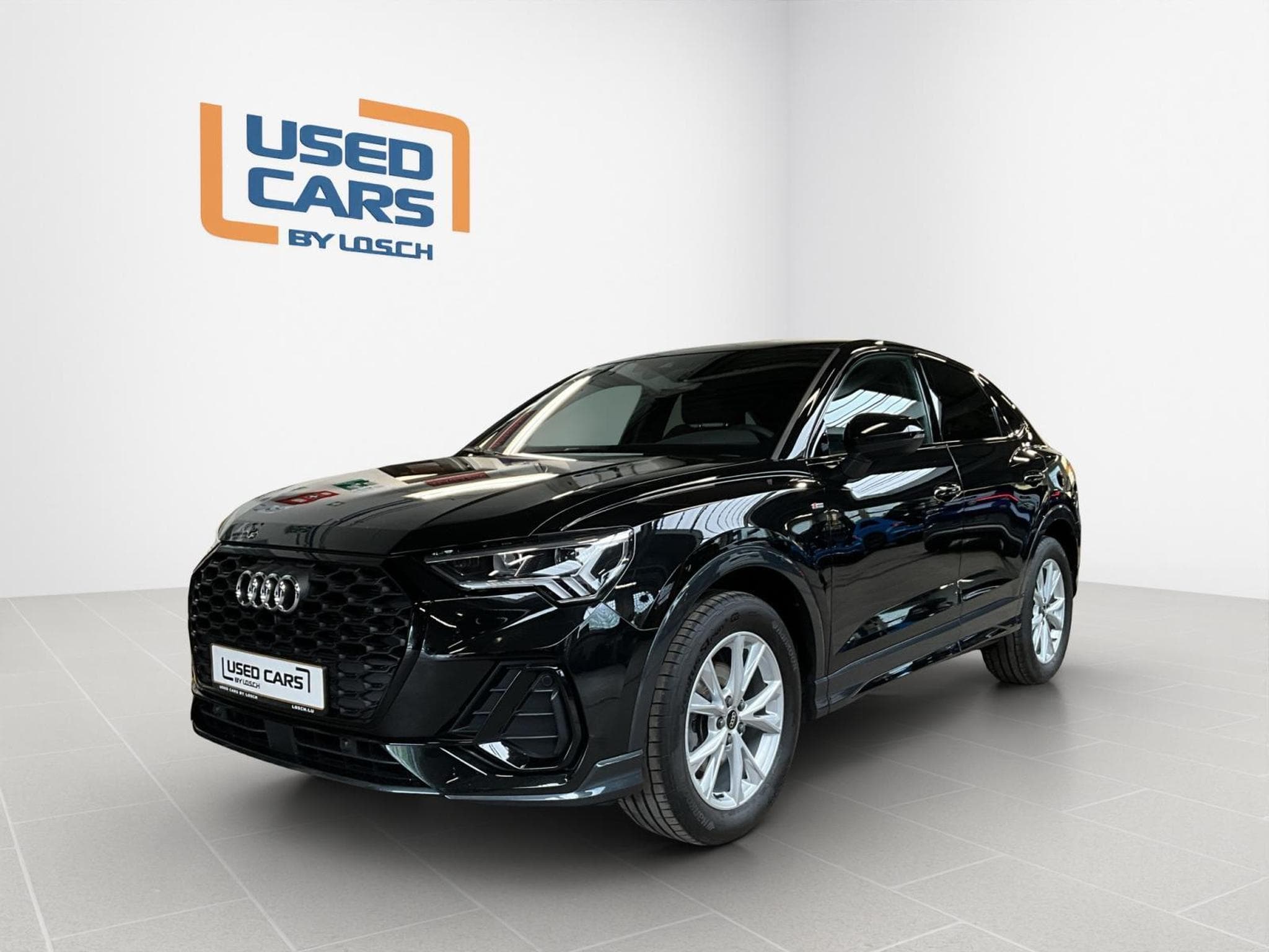 Audi Q3 SB+s-line+35TFSI+S-Tronic+P.Premium+Black-Style (2025) - Photo 1