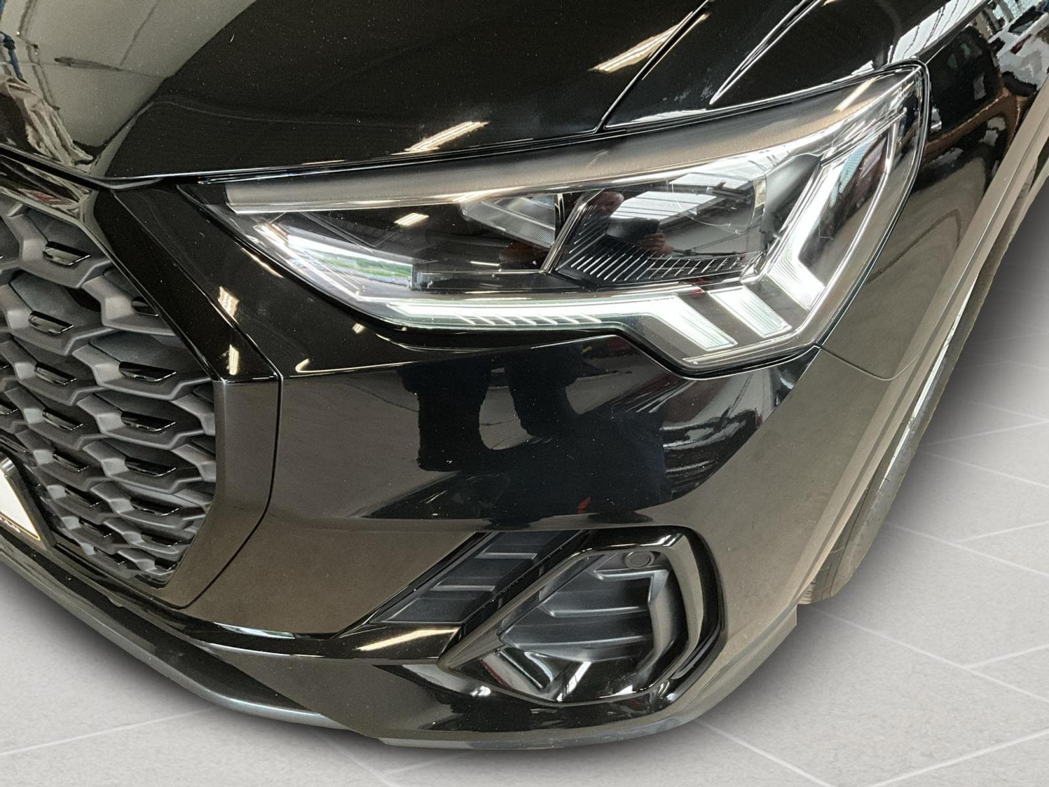 Audi Q3 SB+s-line+35TFSI+S-Tronic+P.Premium+Black-Style (2025) - Photo 17