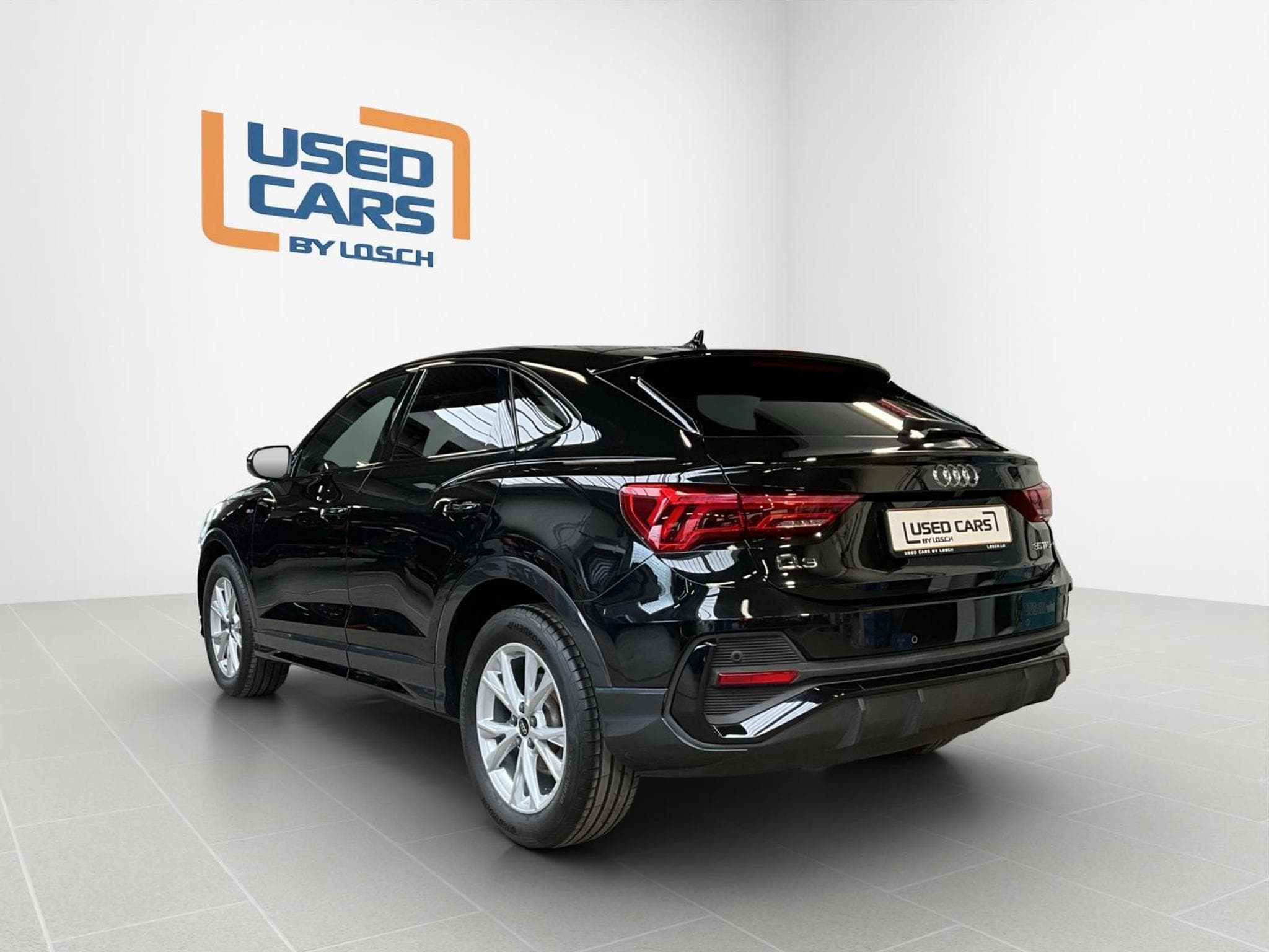 Audi Q3 SB+s-line+35TFSI+S-Tronic+P.Premium+Black-Style (2025) - Photo 6