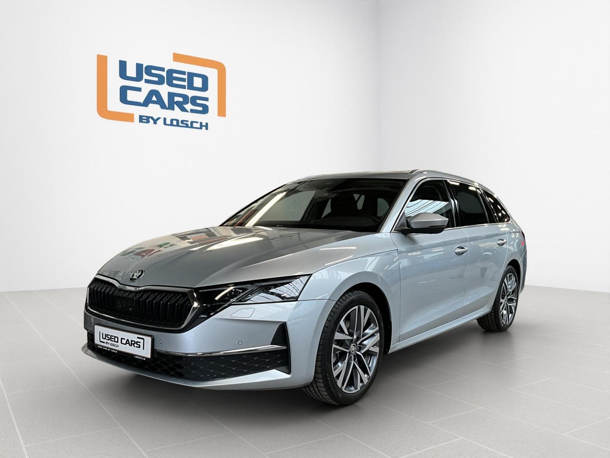 Skoda Octavia Combi+Selection+DSG+P.Ultra-Noir (2025) - Photo 1
