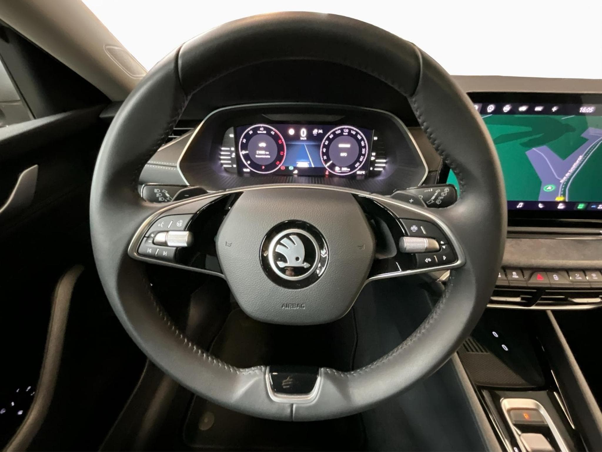Skoda Octavia Combi+Selection+DSG+P.Ultra-Noir (2025) - Photo 10