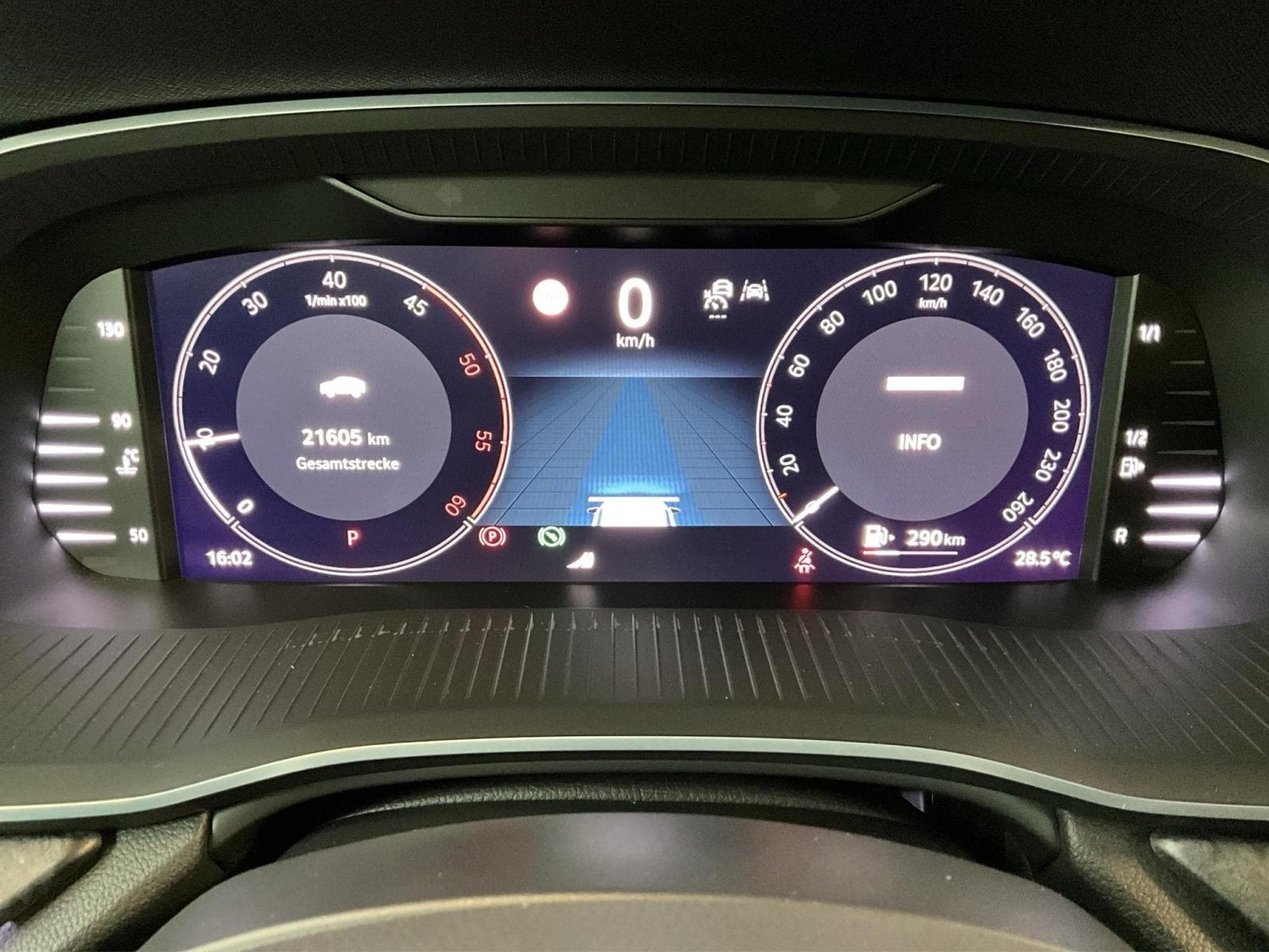 Skoda Octavia Combi+Selection+DSG+P.Ultra-Noir (2025) - Photo 11