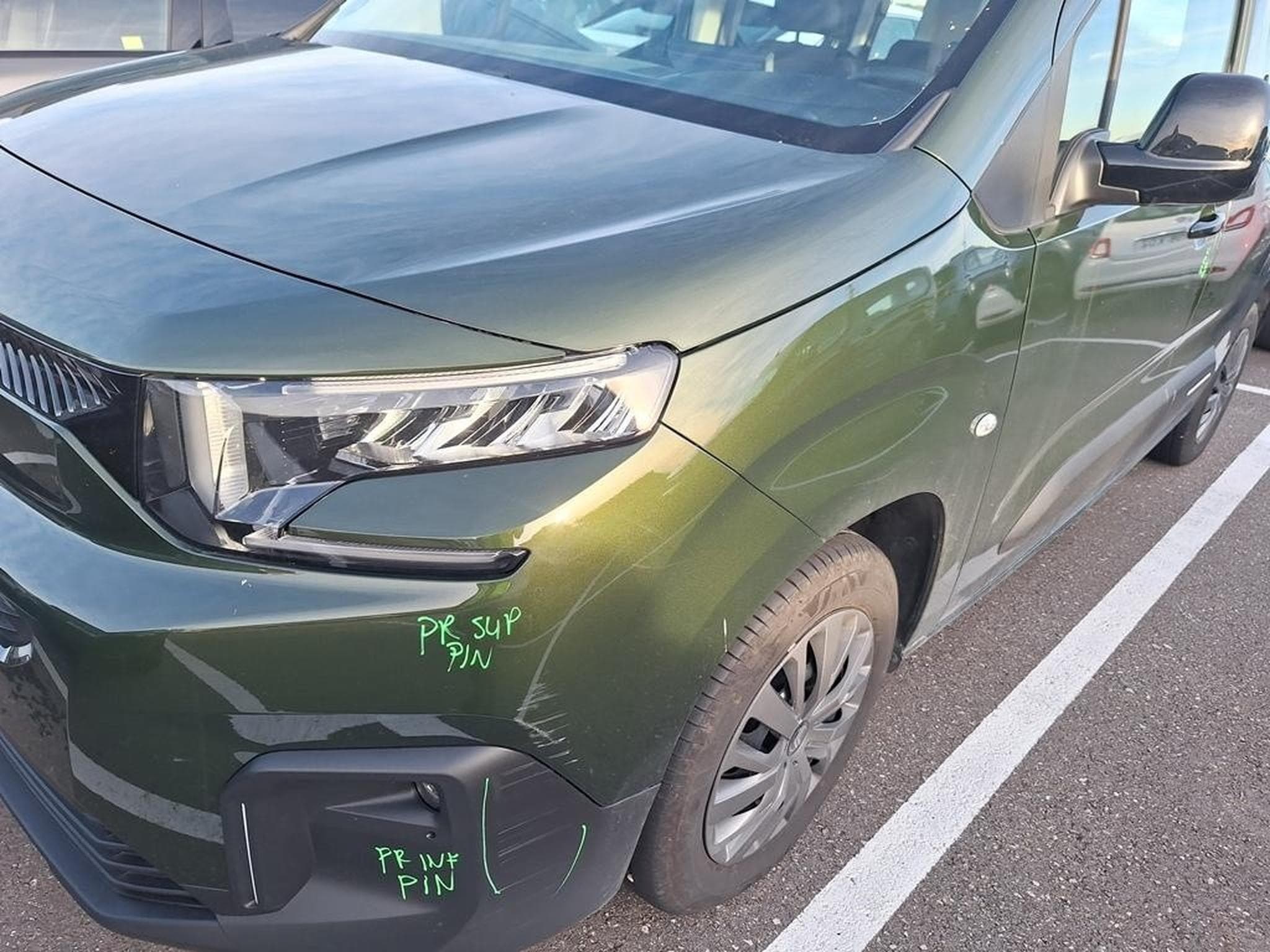 Citroen e-Berlingo Plus (2025) - Photo 11