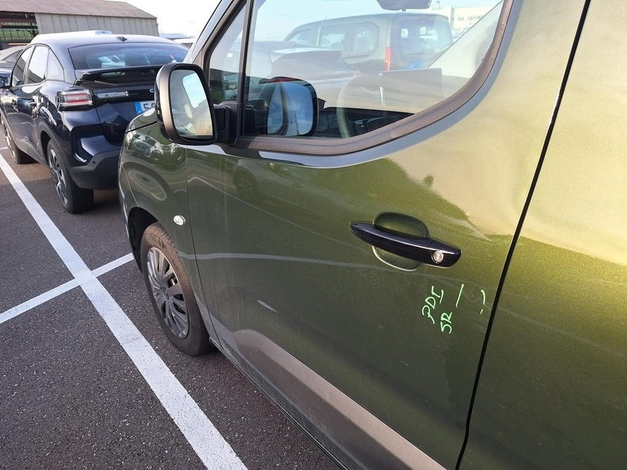 Citroen e-Berlingo Plus (2025) - Photo 12