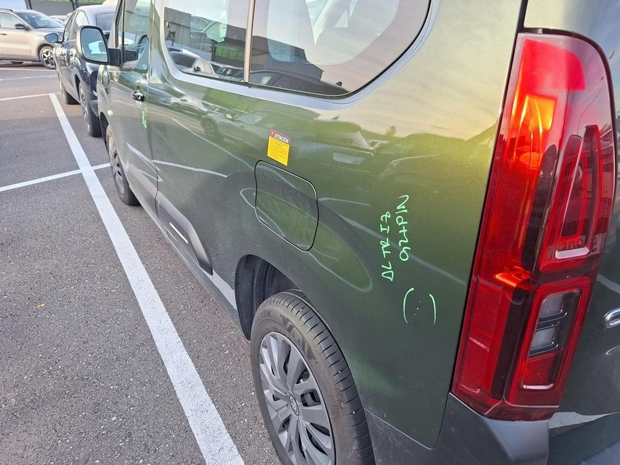 Citroen e-Berlingo Plus (2025) - Photo 15