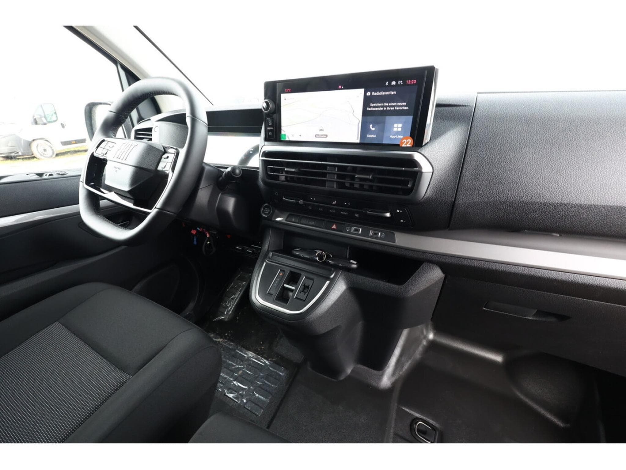 Fiat Scudo 2.0 BlueHDI EAT8 180 (2025) - Photo 9