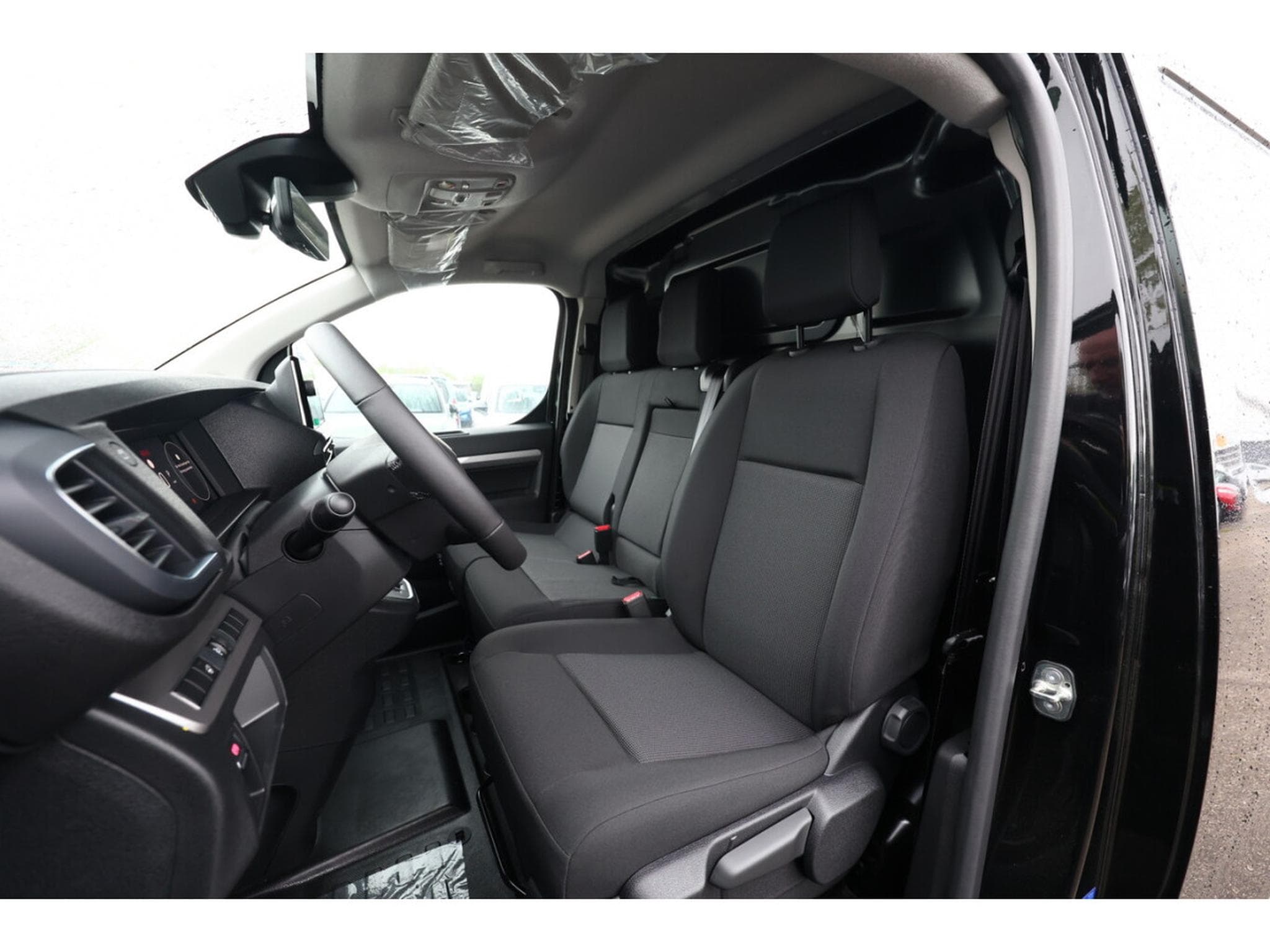 Fiat Scudo 2.0 BlueHDI EAT8 180 (2025) - Photo 6