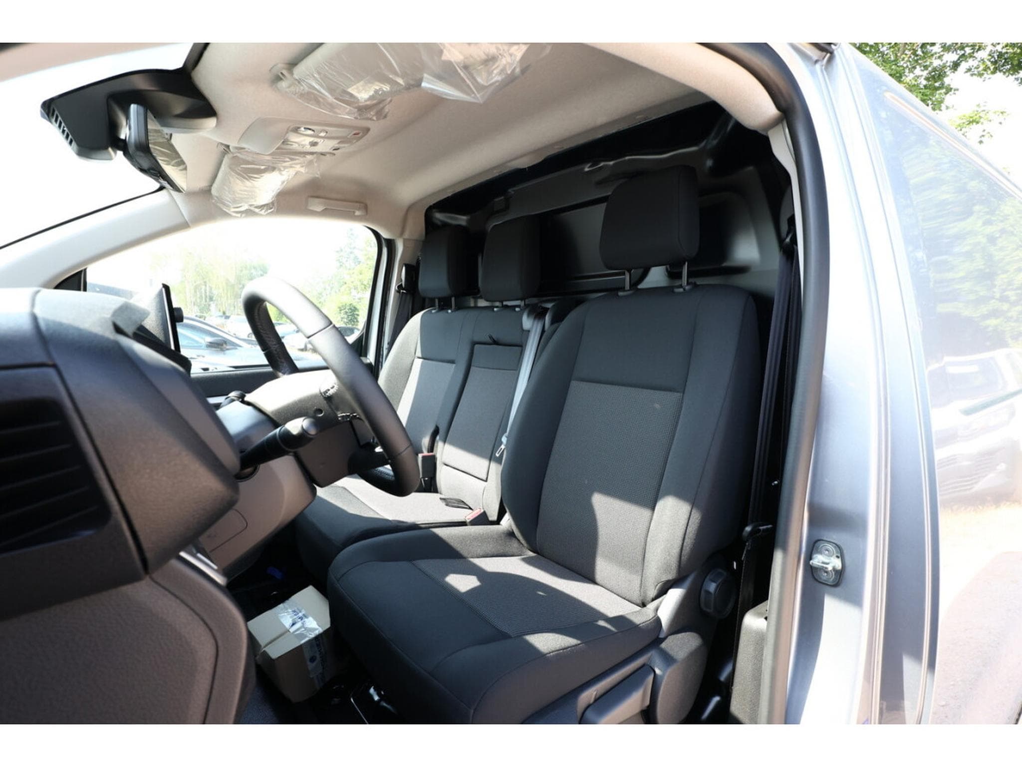 Fiat Scudo 2.0 BlueHDI EAT8 180 (2025) - Photo 6